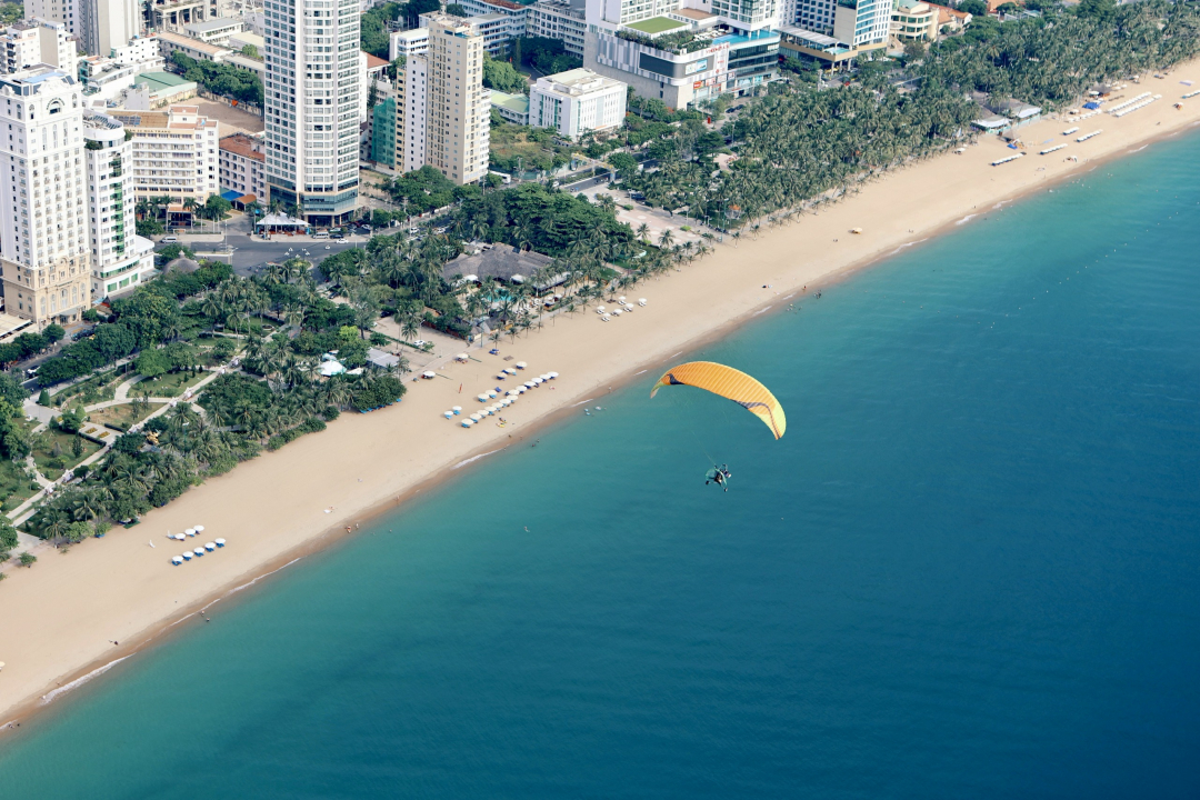 Birds eye view of Nha Trang from paraglider

