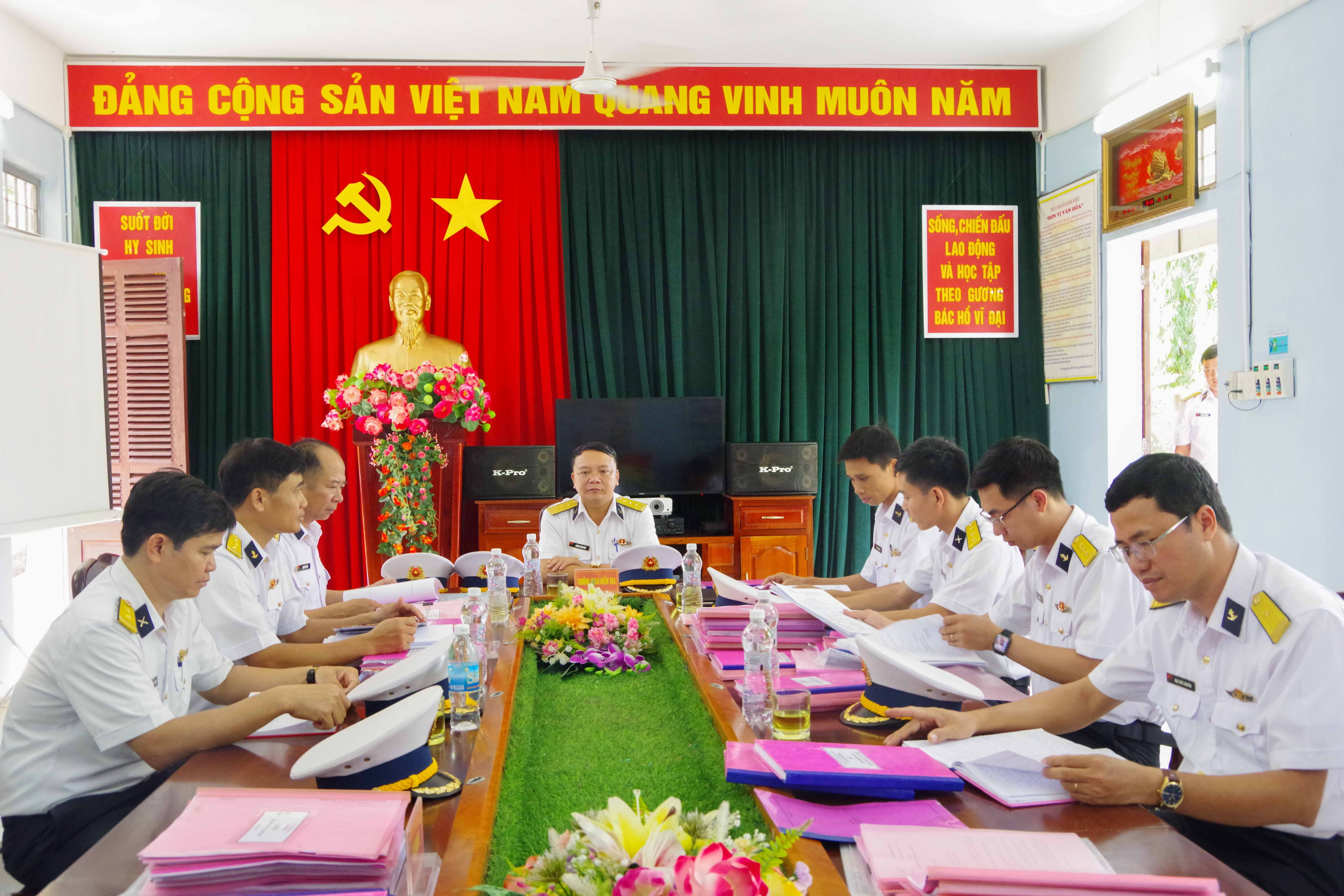 Vùng 4 Hải quân kiểm tra đơn vị vững mạnh toàn diện “mẫu mực, tiêu biểu” tại Lữ đoàn 146