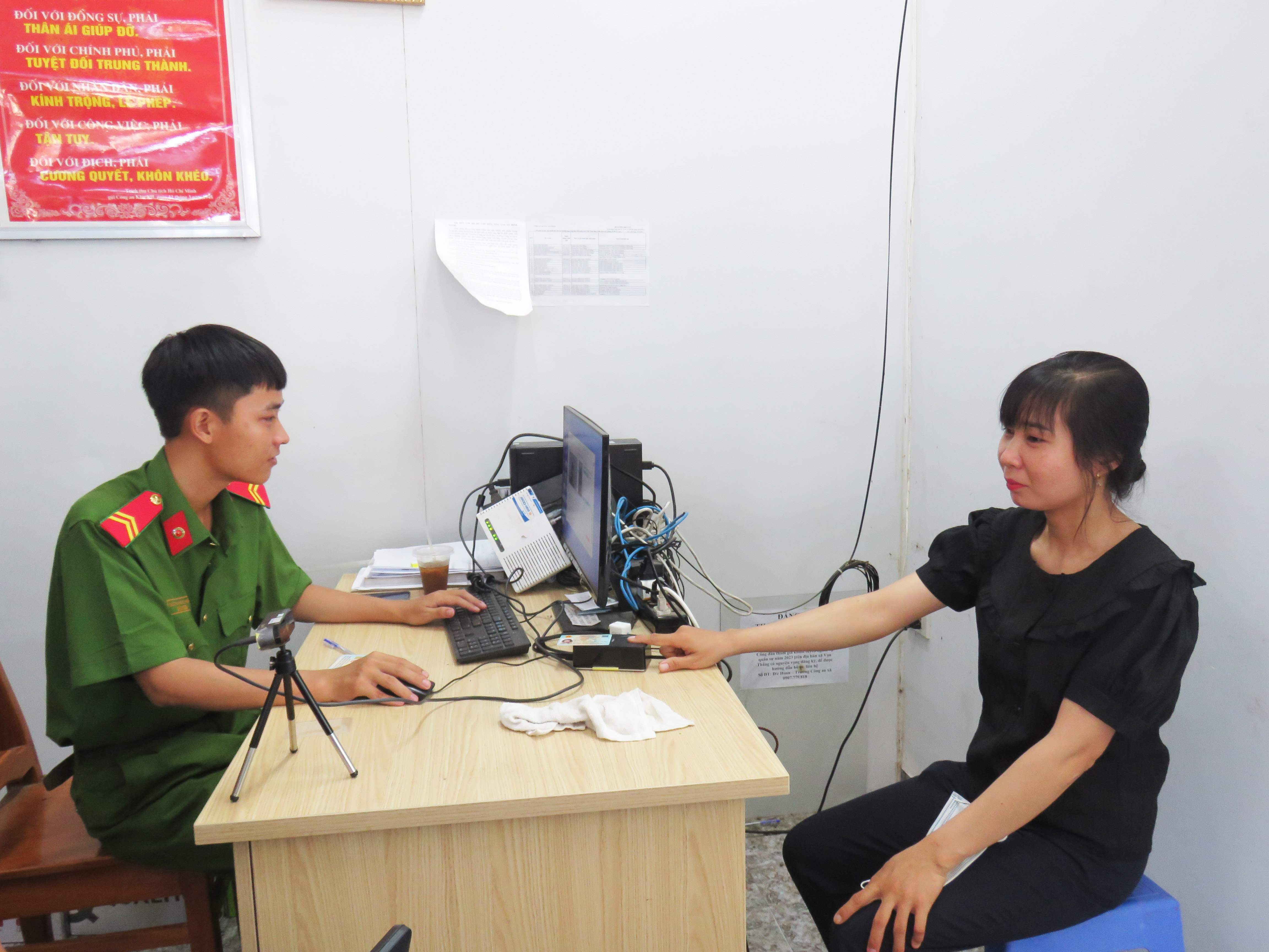 Vạn Ninh: Đến ngày 20-6, thu nhận định danh điện tử 40.715 tài khoản