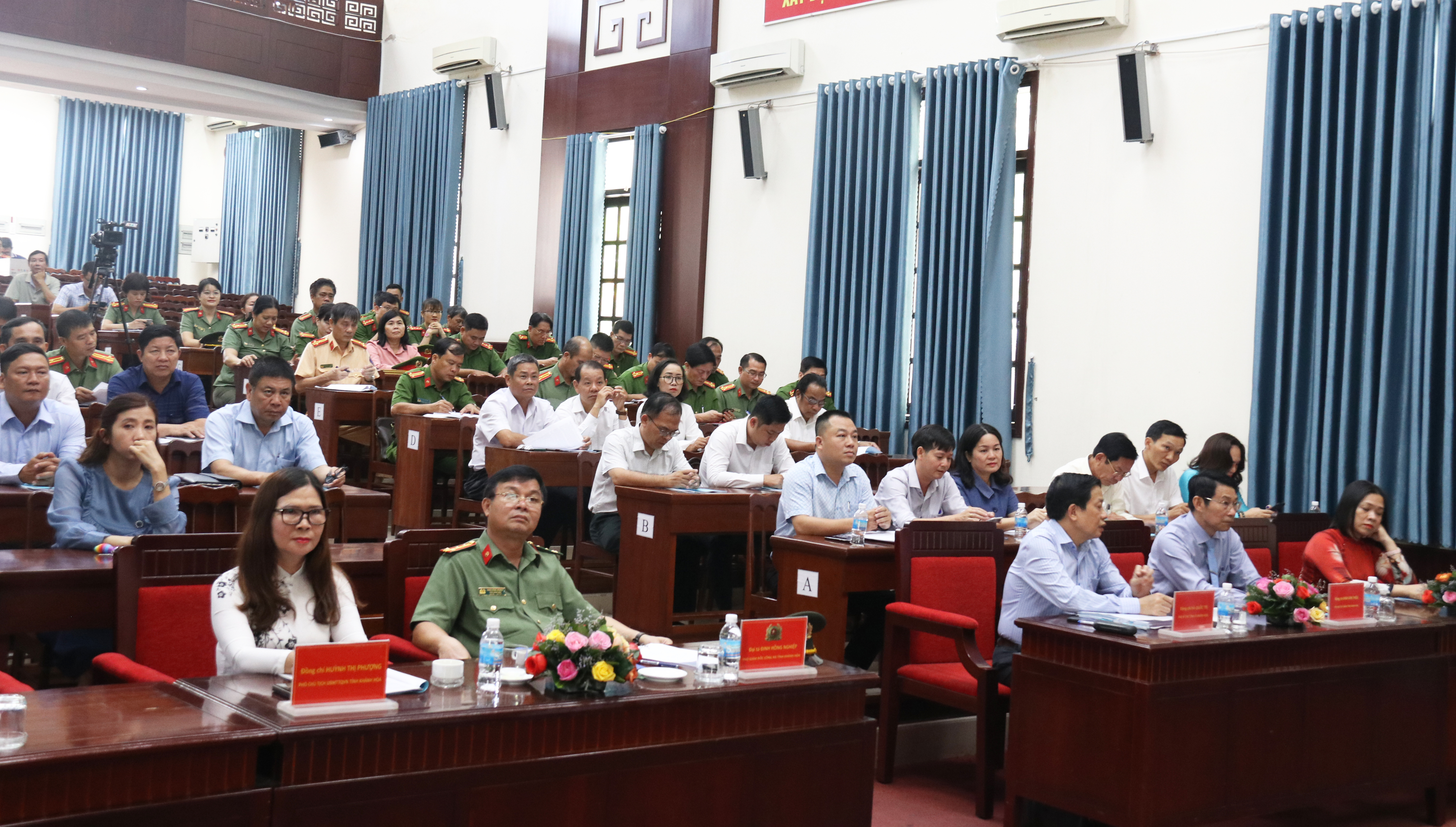 Công an tỉnh - UBMTTQ Việt Nam tỉnh Khánh Hòa:: Tổng kết 10 năm thực hiện chương trình phối hợp Đẩy mạnh phong trào toàn dân bảo vệ an ninh Tổ quốc