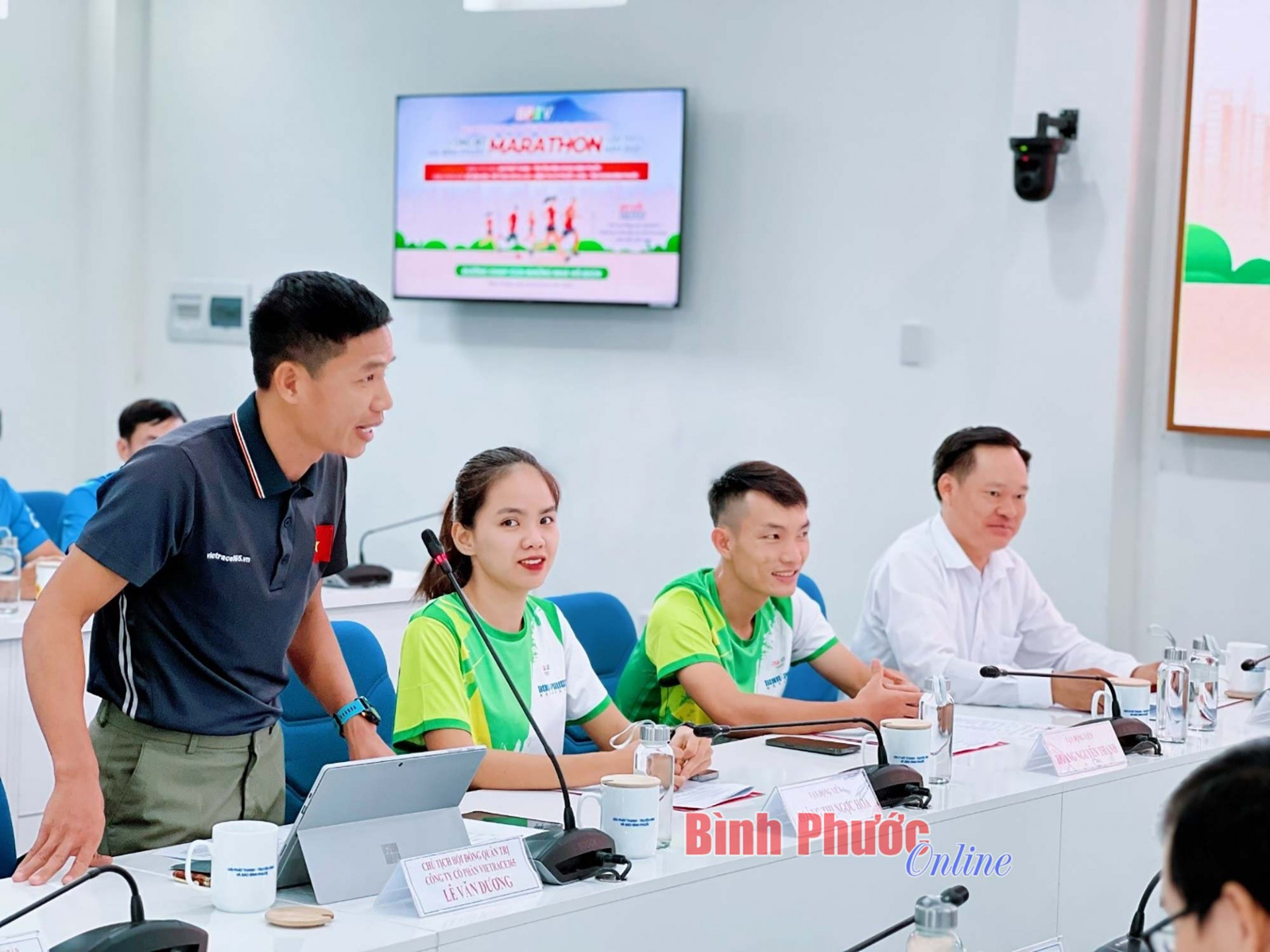 Ông Lê Văn Dương, Chủ tịch Hội đồng quản trị Công ty cổ phần Vietrace365 - đơn vị phối hợp tổ chức giải công bố sơ lược những thông tin chuyên môn của giải 

