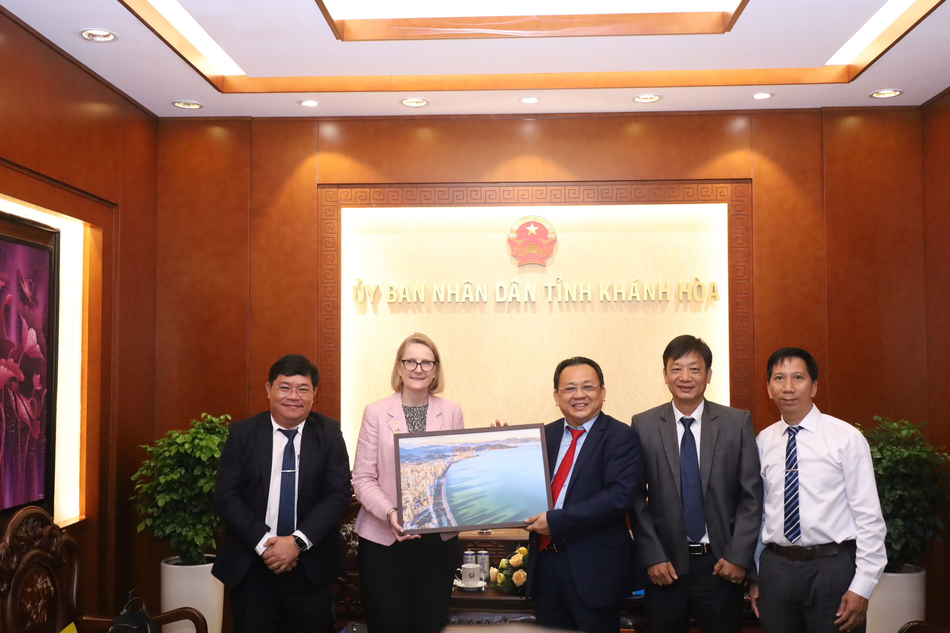 Phó Chủ tịch Thường trực UBND tỉnh Lê Hữu Hoàng tiếp Tổng Lãnh sự Úc tại TP. Hồ Chí Minh