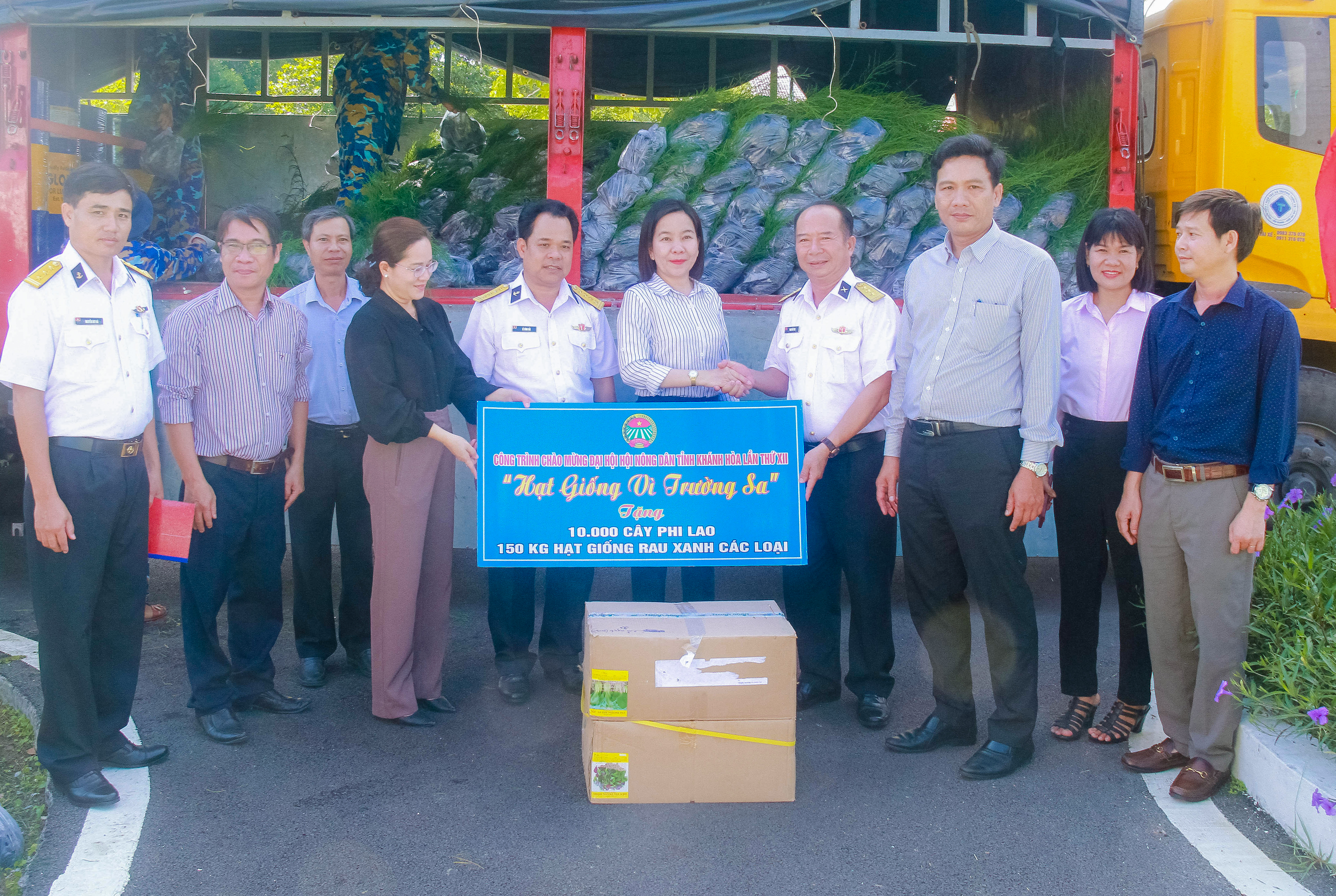 Hội Nông dân tỉnh Khánh Hòa: Trao hạt giống và cây xanh cho huyện Trường Sa