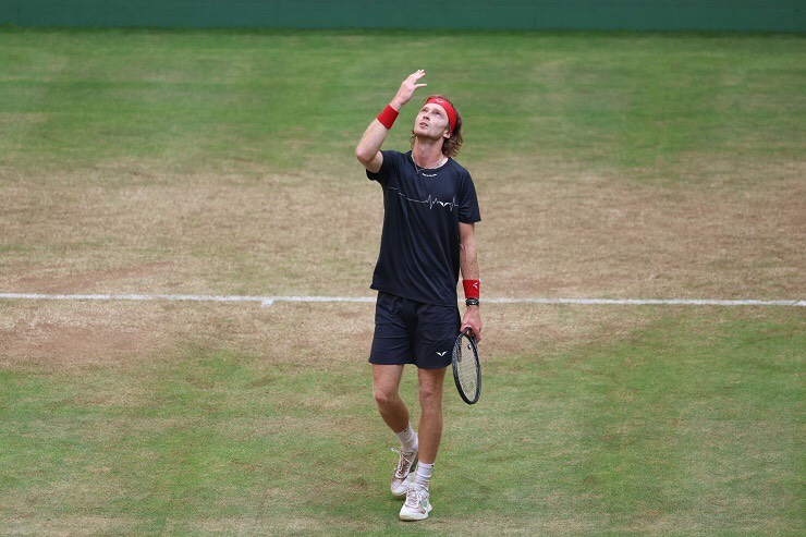 Rublev vào chung kết Halle Open