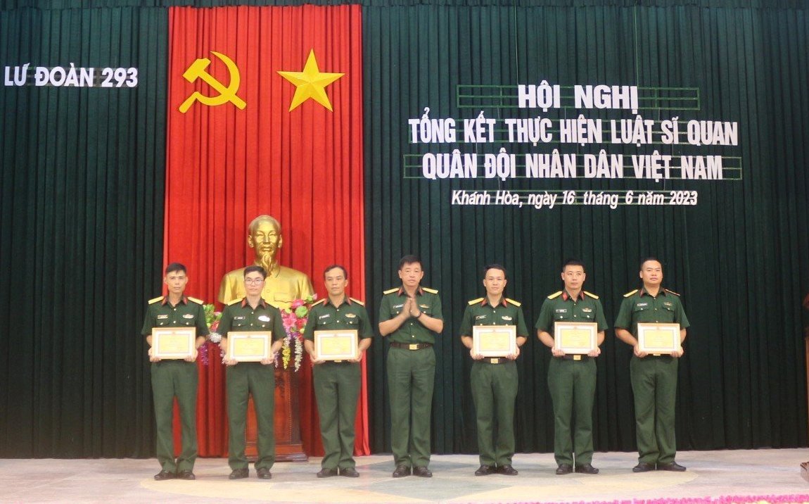 Lữ đoàn Công binh 293 tổng kết thực hiện Luật Sĩ quan Quân đội nhân dân Việt Nam