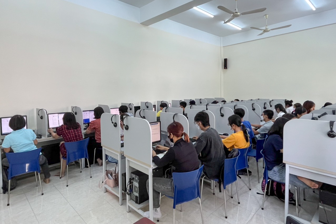 Trường Đại học Tôn Đức Thắng - Phân Hiệu Khánh Hòa:: Bồi dưỡng kiến thức tin học miễn phí cho gần 100 học viên