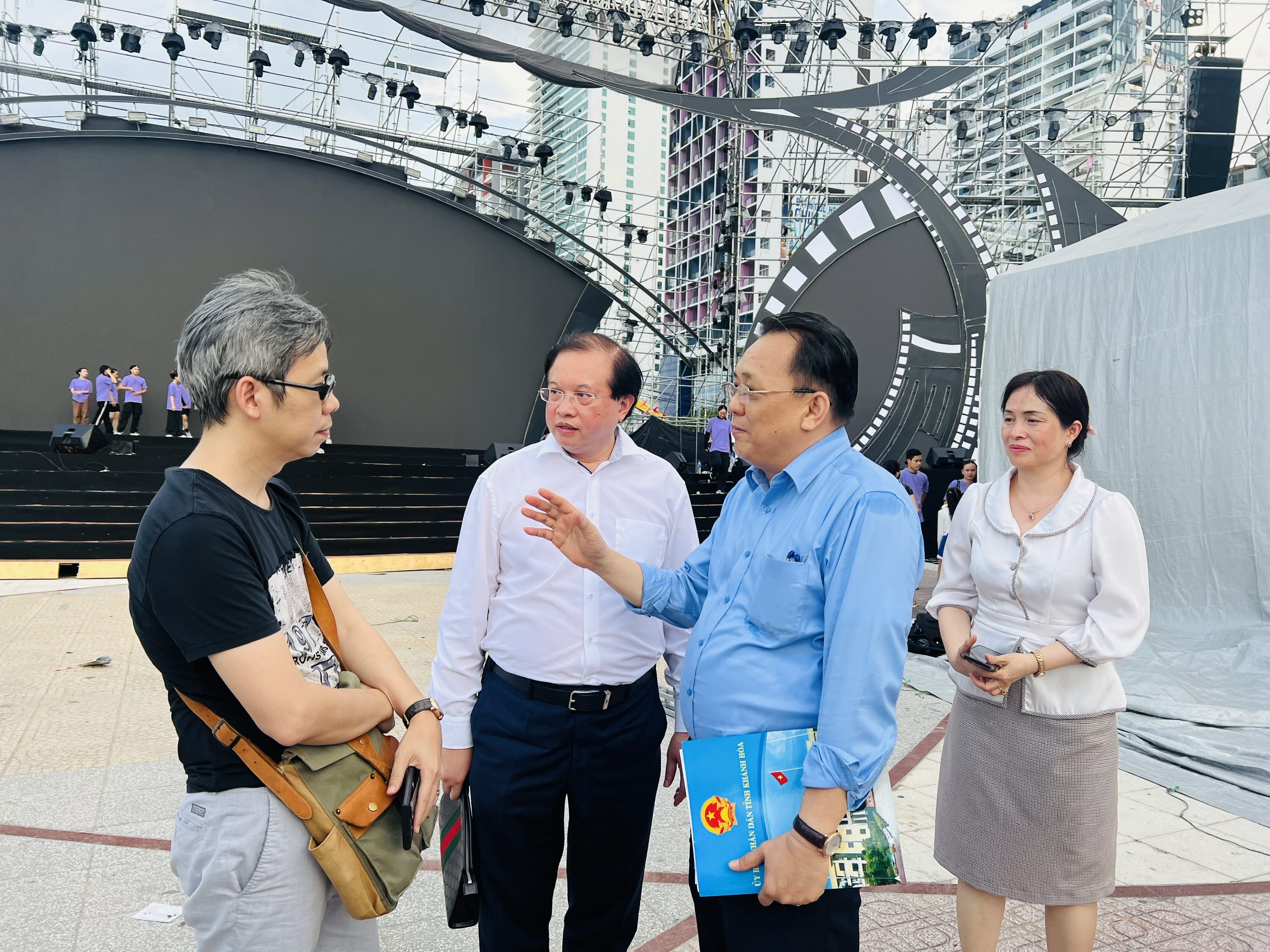 Lãnh đạo Bộ Văn hóa, Thể thao và Du lịch và UBND tỉnh Khánh Hòa:: Kiểm tra công tác chuẩn bị tổ chức chương trình Liên kết phát triển thương hiệu du lịch Việt Nam qua điện ảnh
