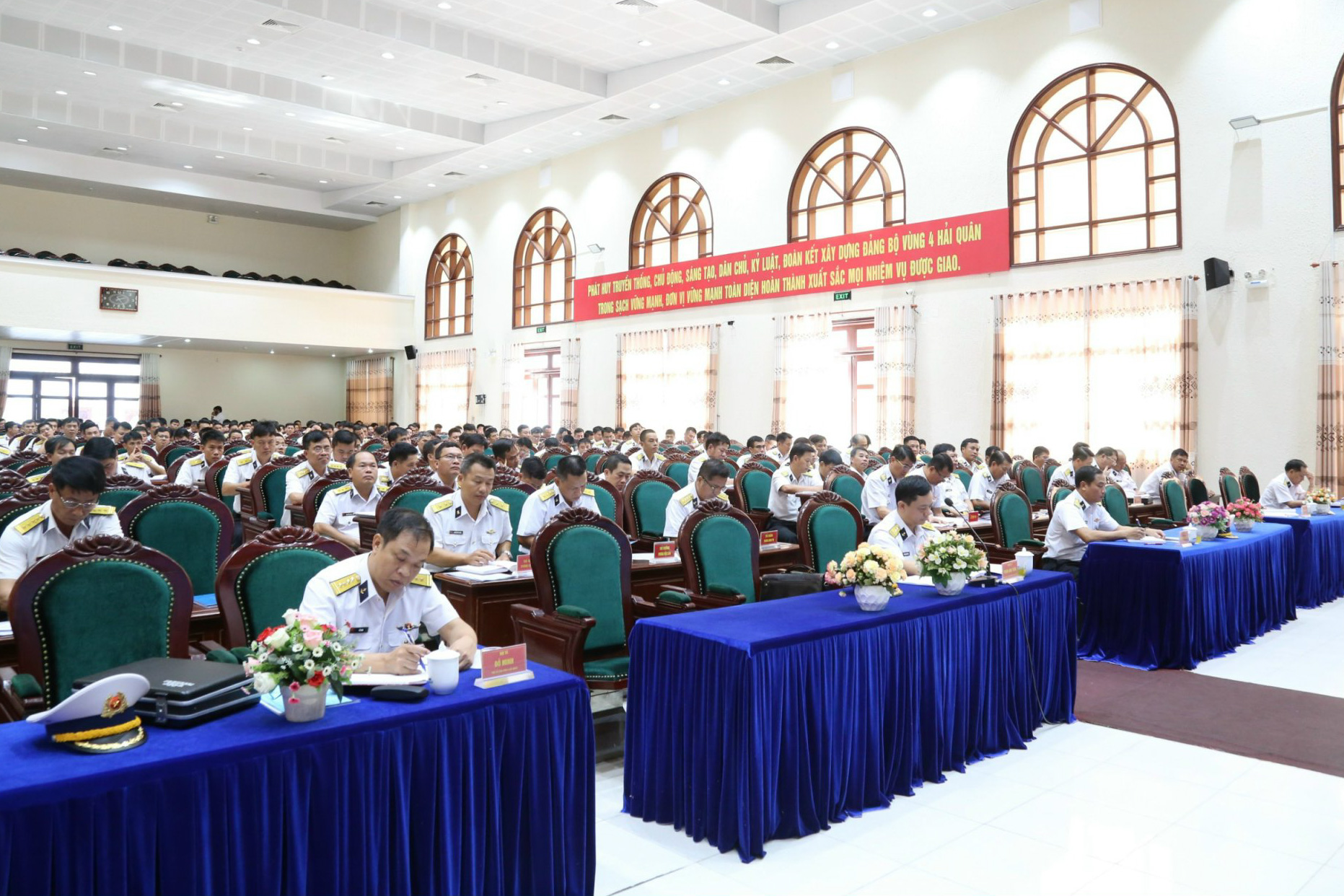 Vùng 4 Hải quân: Rút kinh nghiệm công tác huấn luyện, xây dựng chính quy 6 tháng đầu năm