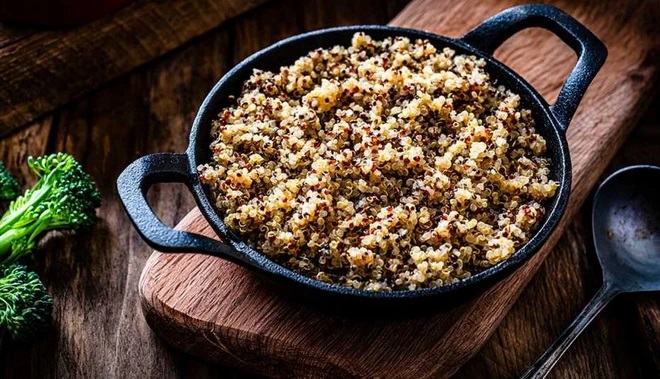 Quinoa rất dễ nấu, chứa nhiều vitamin, khoáng chất và chất xơ có lợi cho sức khỏe. (Ảnh: Getty Images)
