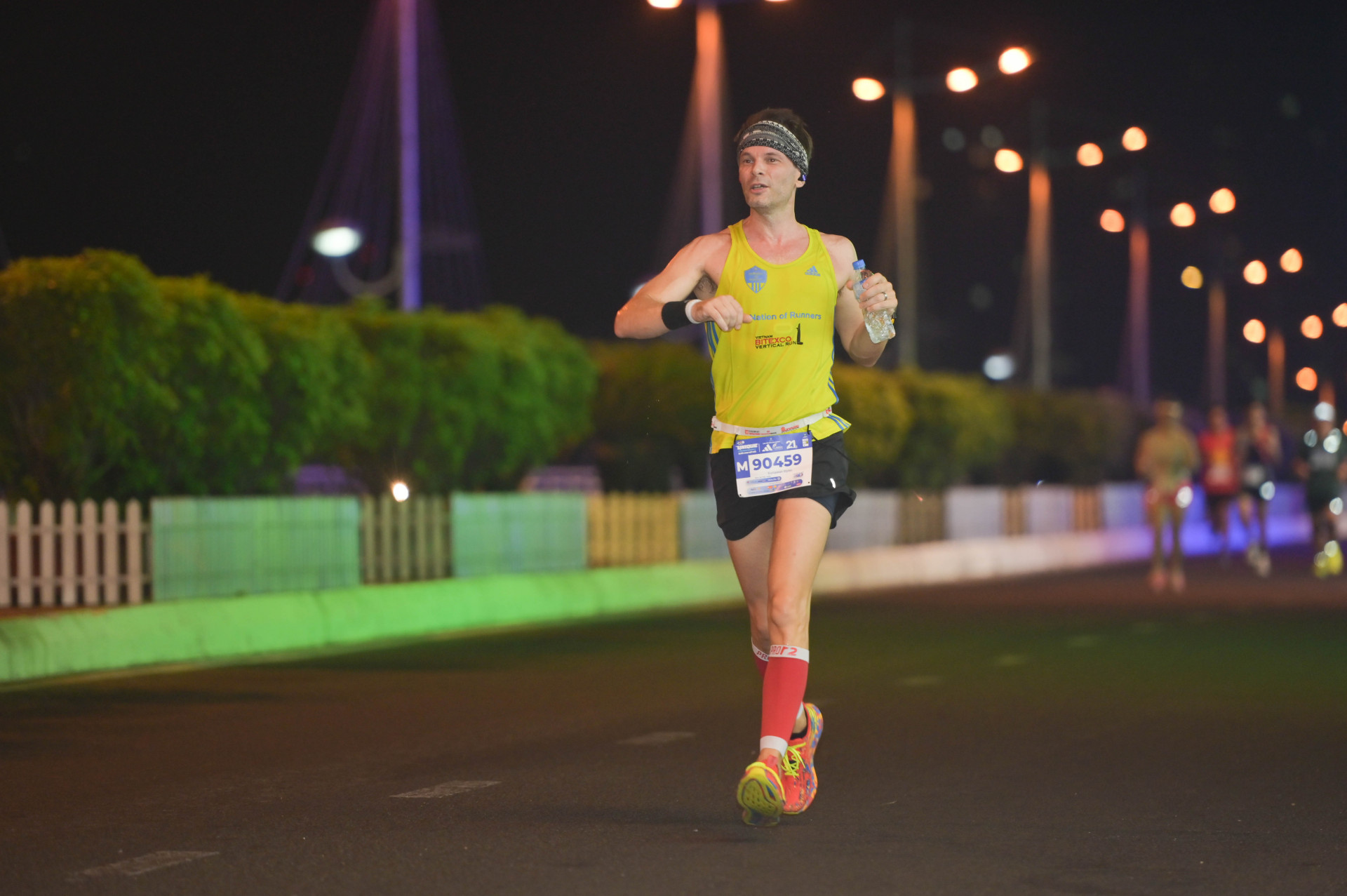 A foreign runner joining the race

