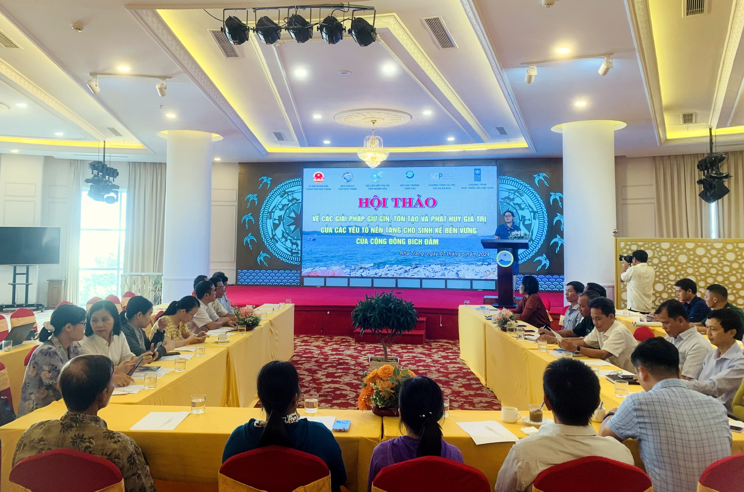 Hội thảo về giải pháp giữ gìn, tôn tạo và phát huy các giá trị để tạo sinh kế bền vững ở Bích Đầm