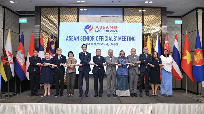 Thứ trưởng Ngoại giao, Trưởng SOM ASEAN Việt Nam Đỗ Hùng Việt tham dự Hội nghị Quan chức Cao cấp (SOM) ASEAN. (Ảnh: TTXVN phát)

