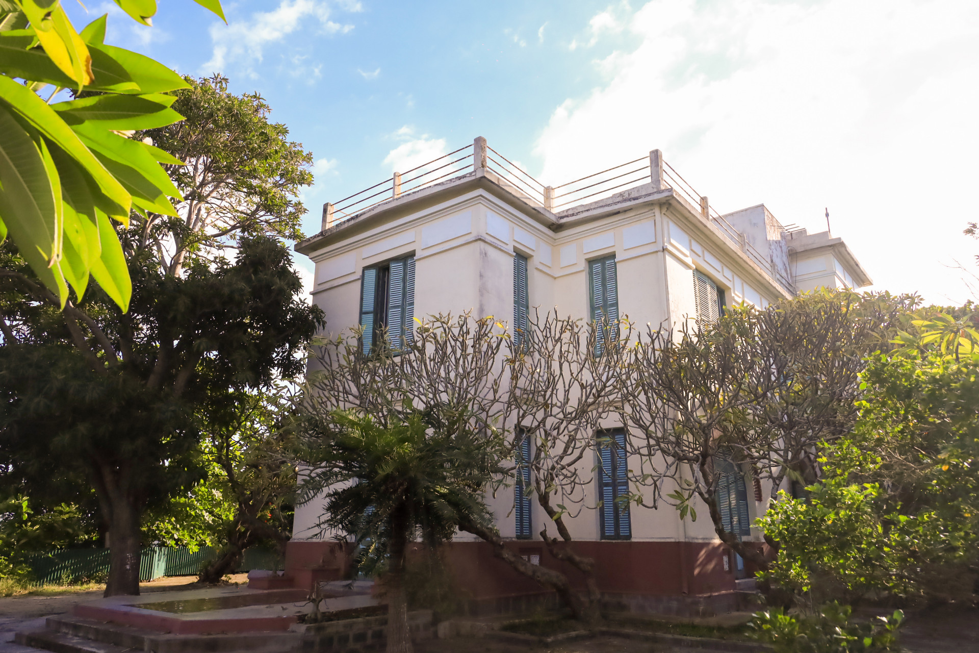 One of the villas of Cau Da Villa monument 

