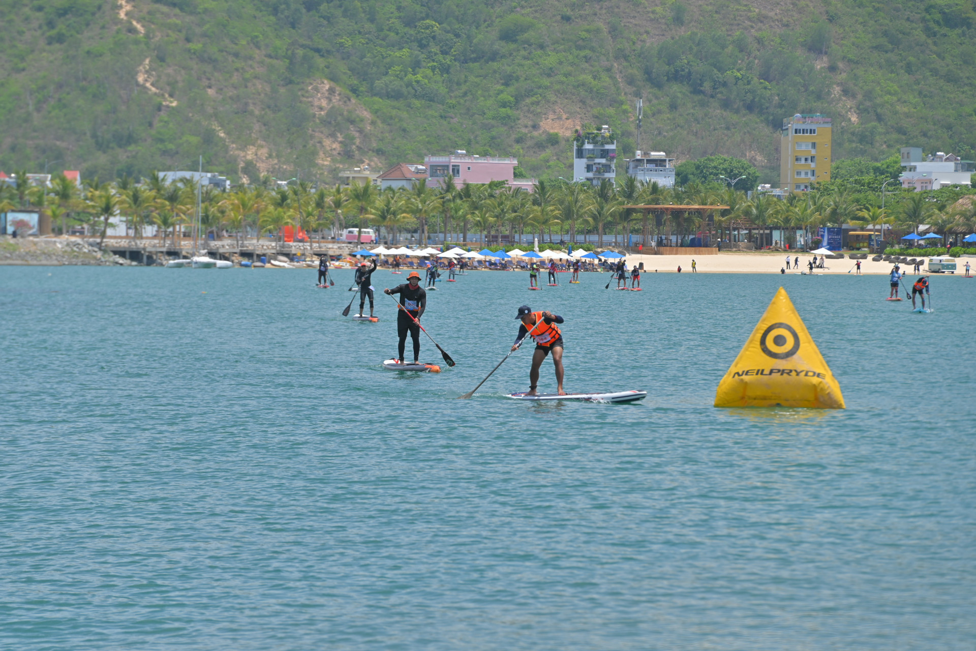 Stand-up paddleboarding race 

