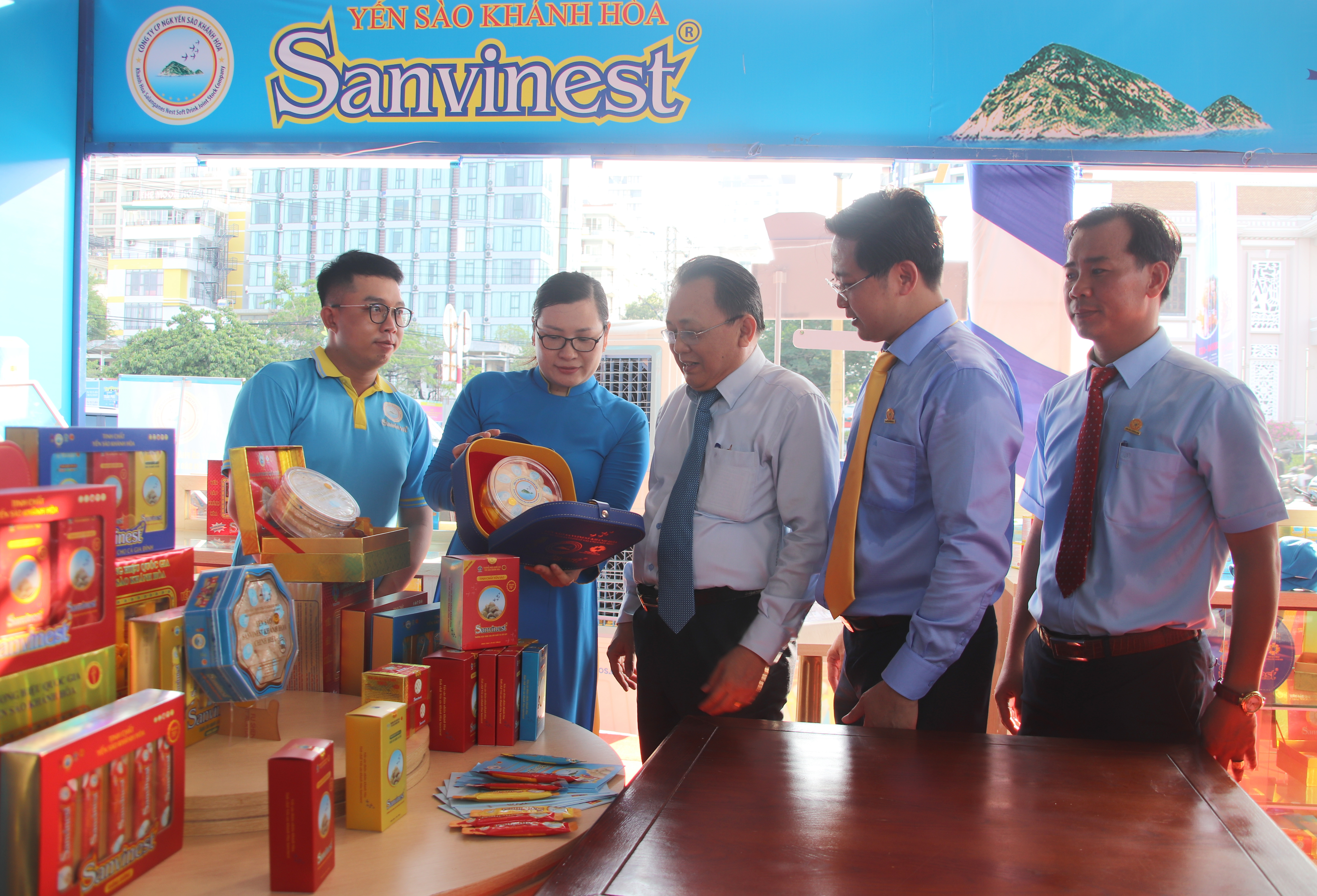 Đặc sắc Lễ hội Ẩm thực Yến sào Khánh Hòa