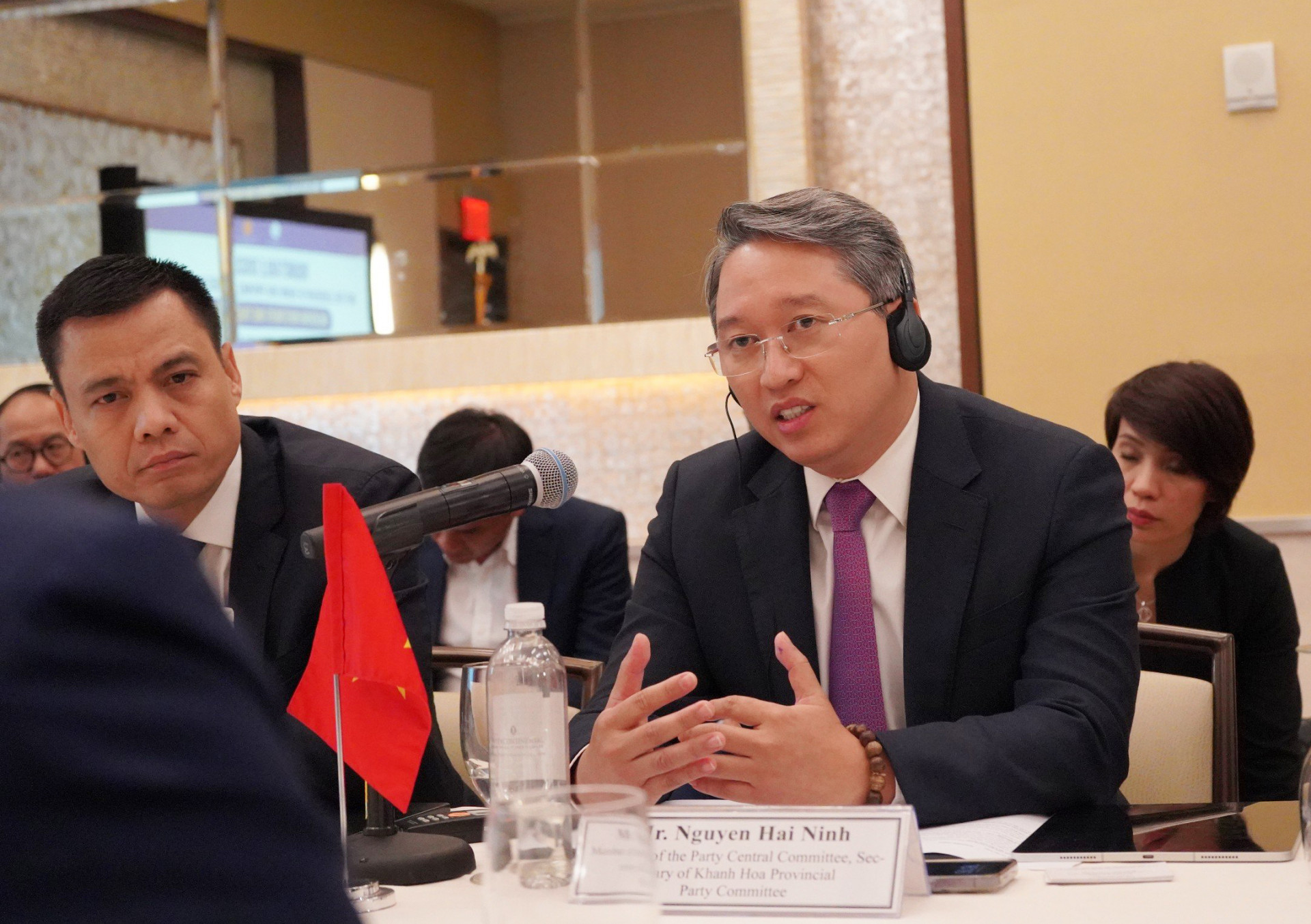 Bí thư Tỉnh ủy Nguyễn Hải Ninh phát biểu tại buổi tọa đàm gặp gỡ doanh nghiệp Việt Nam và doanh nghiệp, quỹ đầu tư, tập đoàn Hoa Kỳ  
