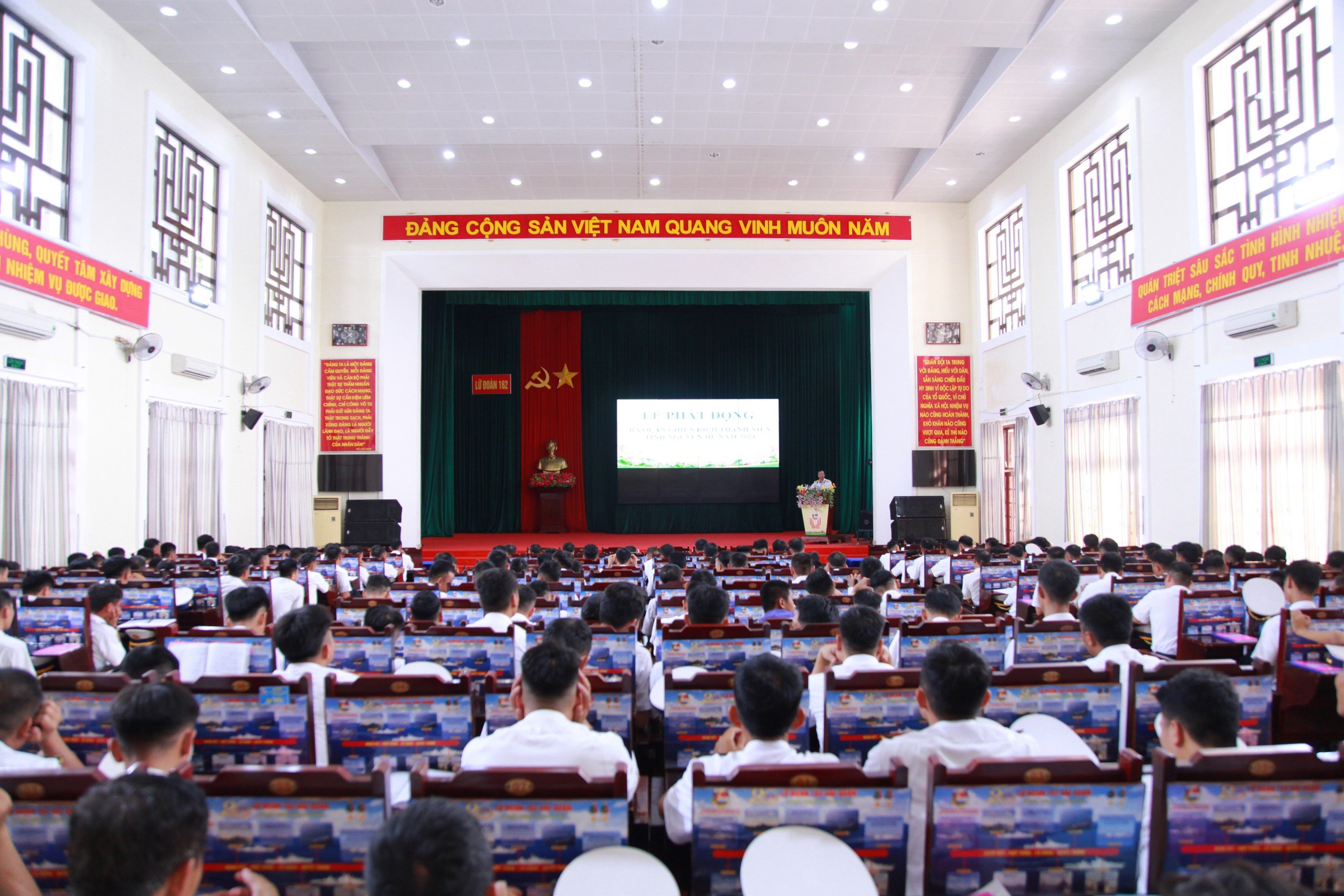 Đoàn cơ sở Lữ đoàn 162 phát động Chiến dịch Thanh niên tình nguyện hè