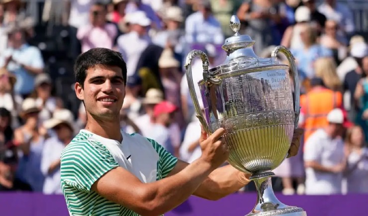 Tennis: Sôi động những giải đấu trên mặt sân cỏ