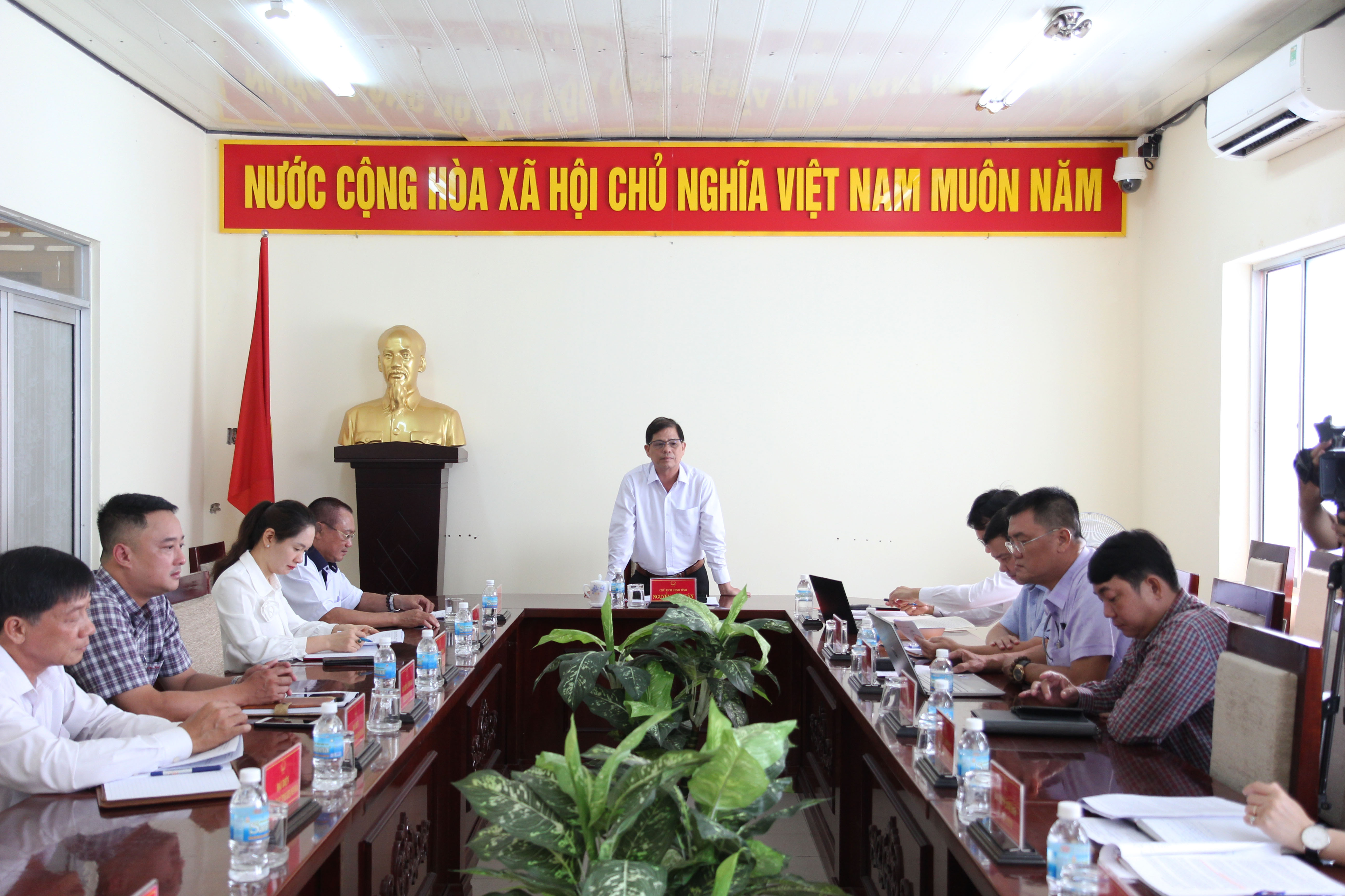 Chủ tịch UBND tỉnh Nguyễn Tấn Tuân tiếp công dân định kỳ tháng 6