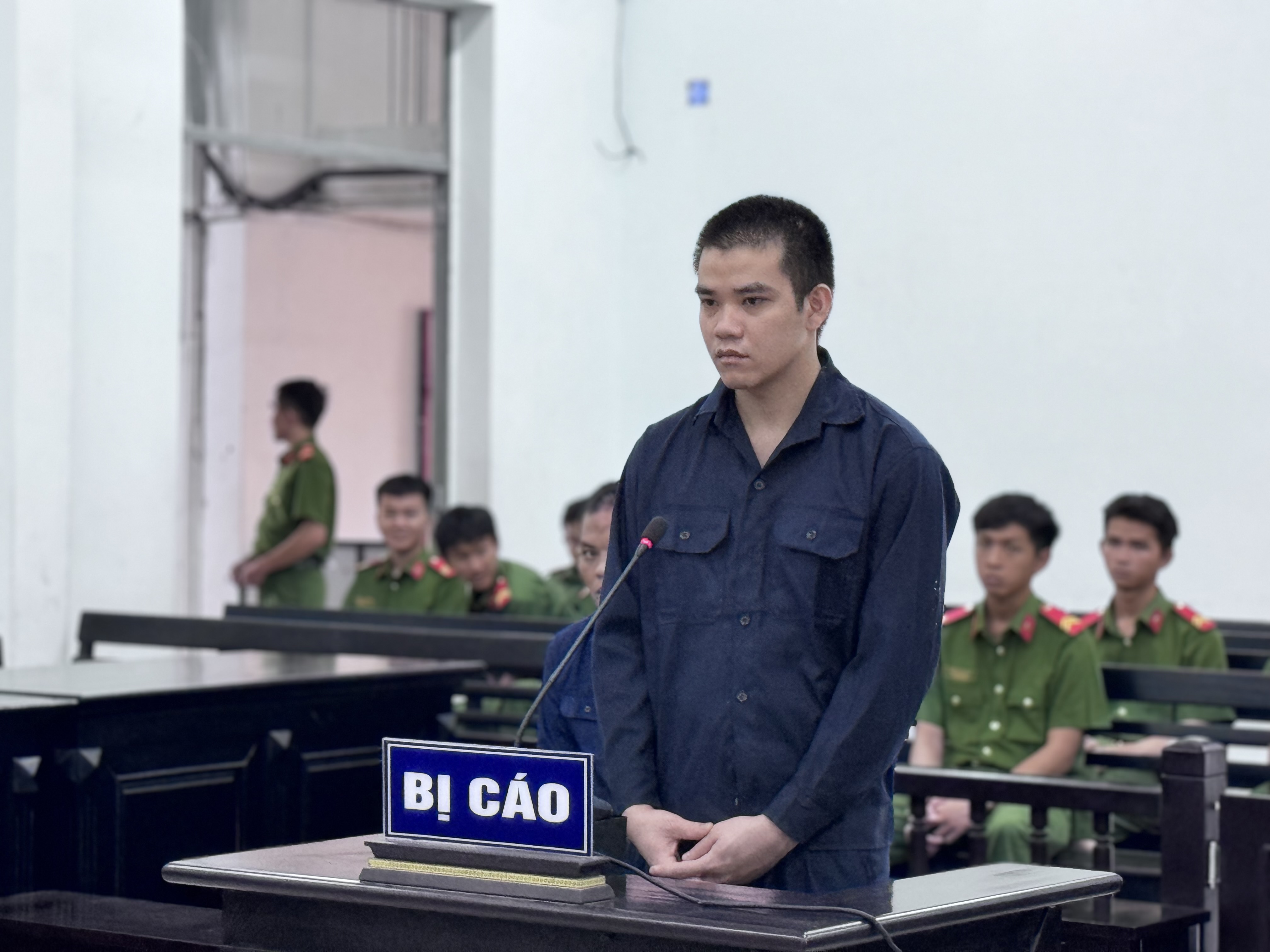 Lãnh án vì buôn ma túy