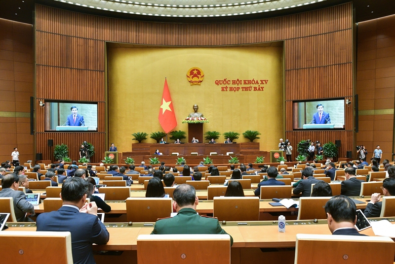 Các đồng chí lãnh đạo, nguyên lãnh đạo Đảng, Nhà nước và các đại biểu Quốc hội dự phiên bế mạc. (Ảnh: DUY LINH)