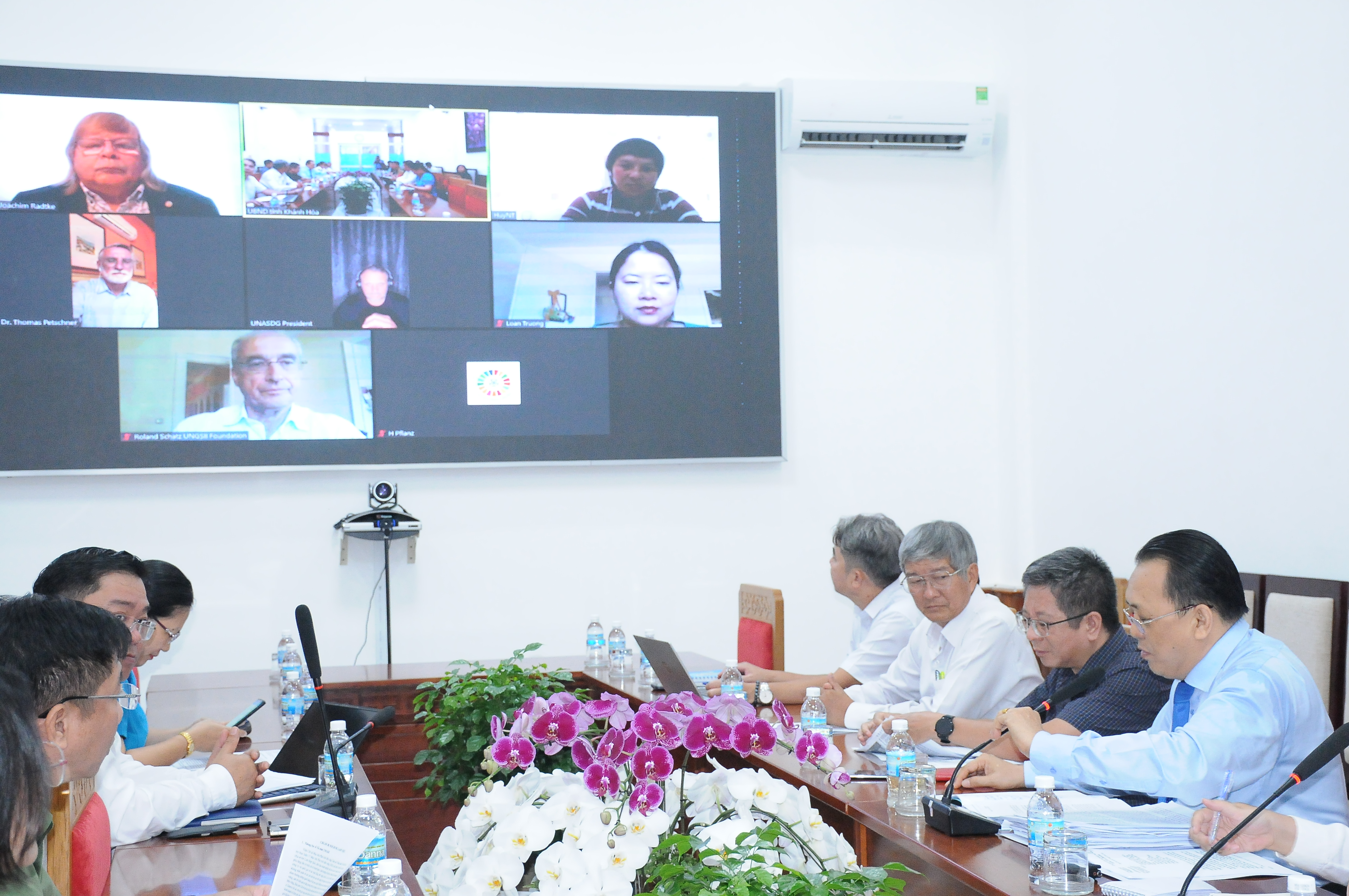 Phó Chủ tịch Thường trực Lê Hữu Hoàng họp trực tuyến với các thành viên tổ chức UNGSII