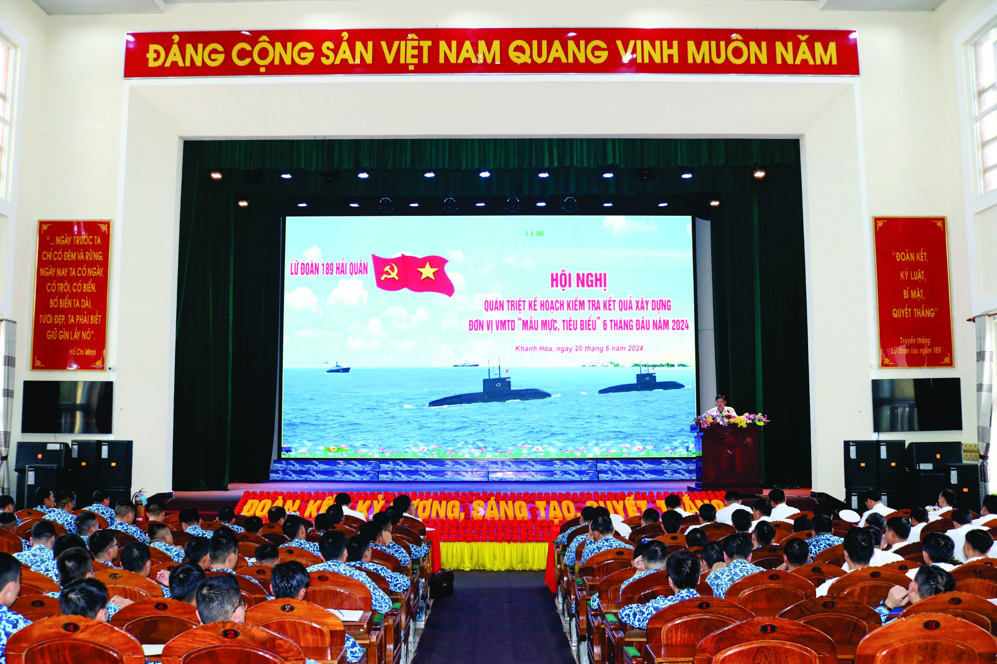 Hội nghị quán triệt các nội dung kiểm tra.