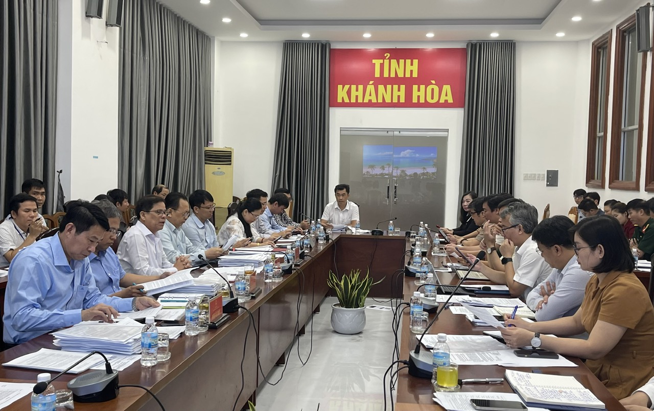 UBND tỉnh thống nhất các nội dung trình Kỳ họp thứ 14, HĐND tỉnh khóa VII