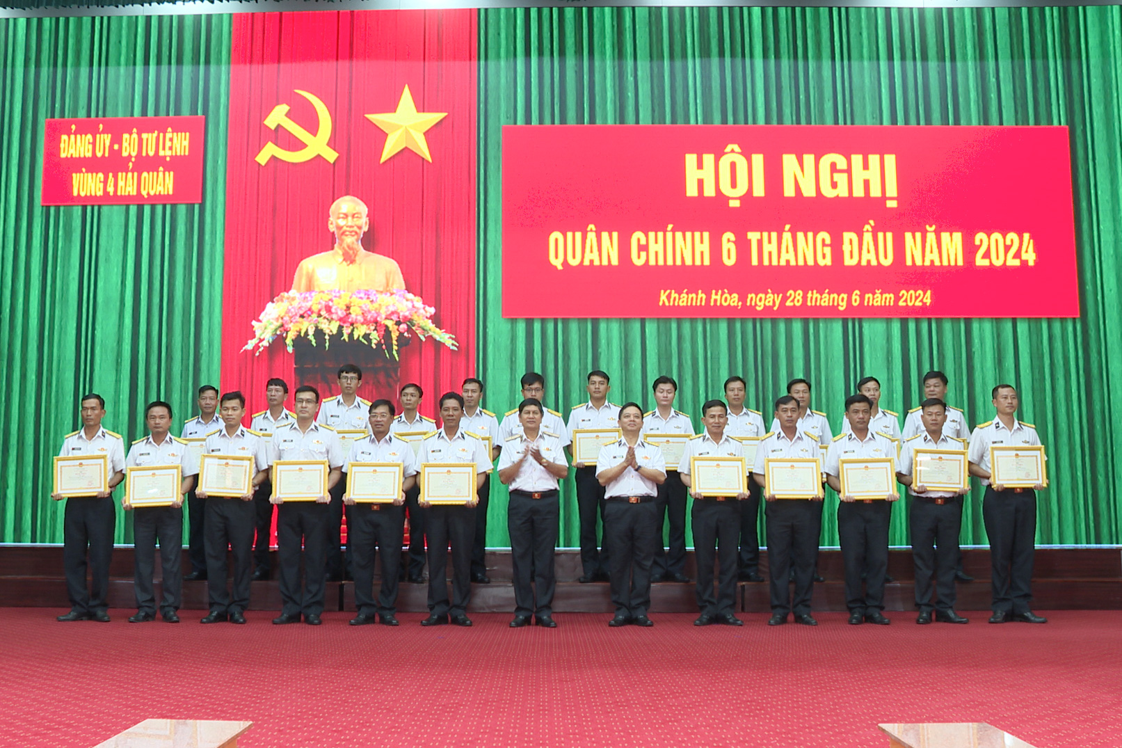 Vùng 4 Hải quân tổ chức hội nghị quân chính 6 tháng đầu năm