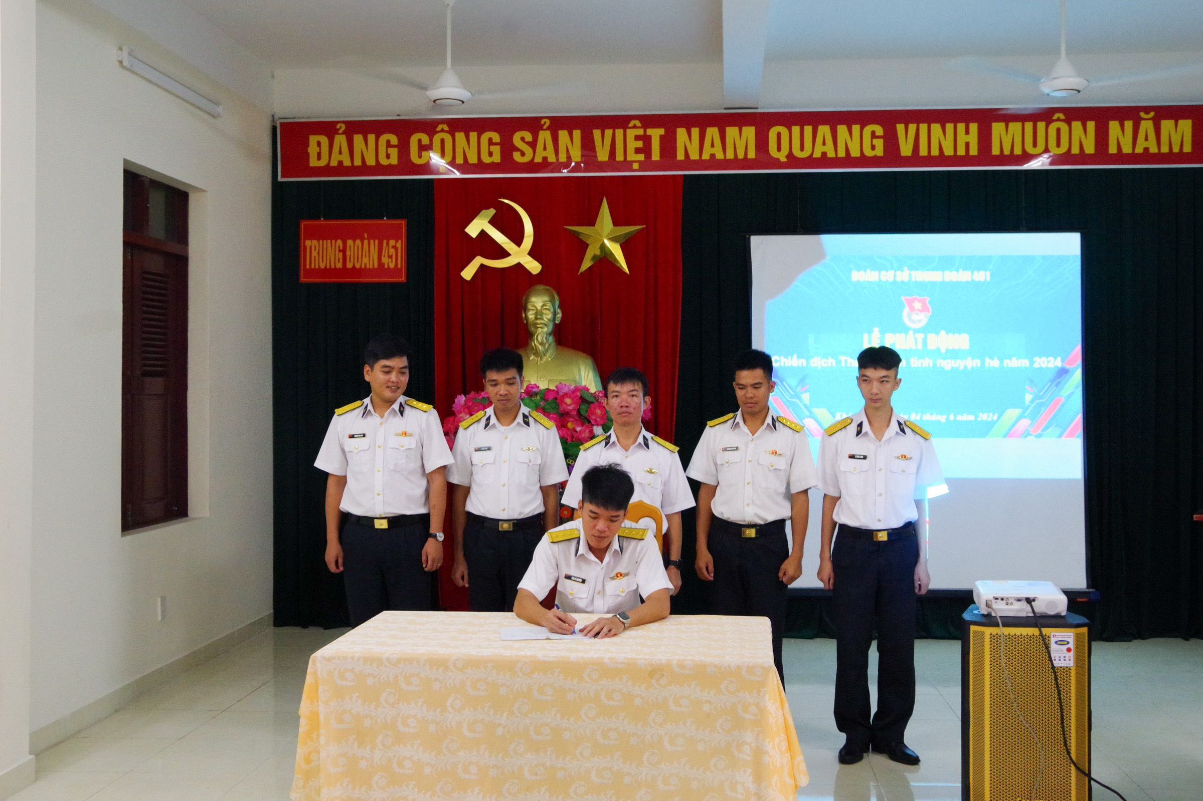 Lữ đoàn 101 và Trung đoàn 451 phát động Chiến dịch Thanh niên tình nguyện hè năm 2024