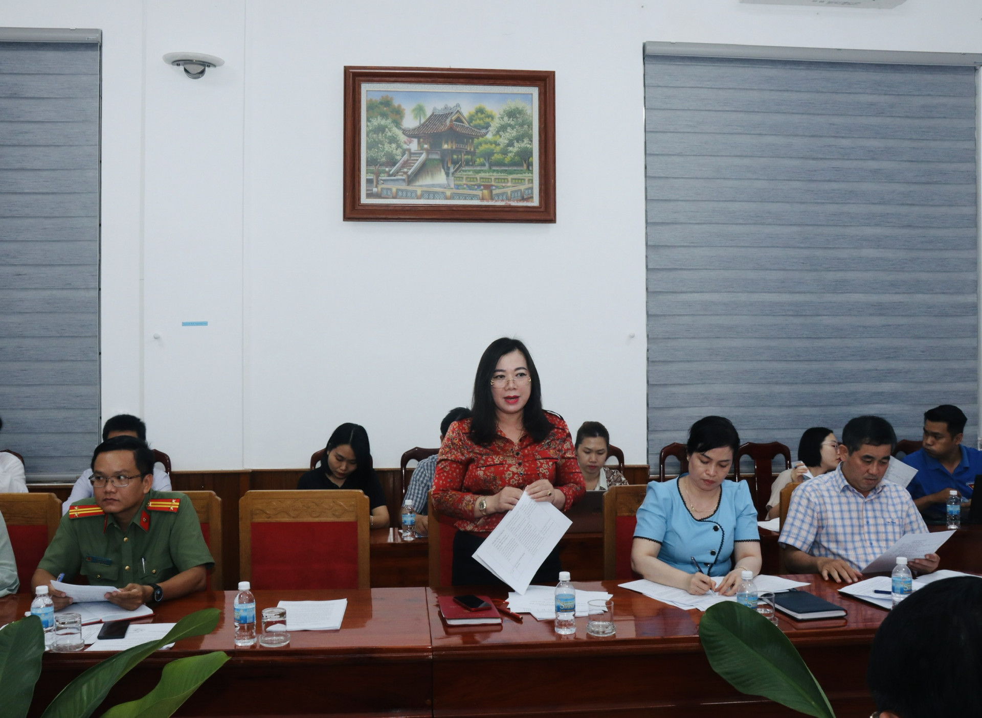 Bà Nguyễn Thị Lệ Thanh - Giám đốc Sở Du lịch báo cáo công tác chuẩn bị liên hoan