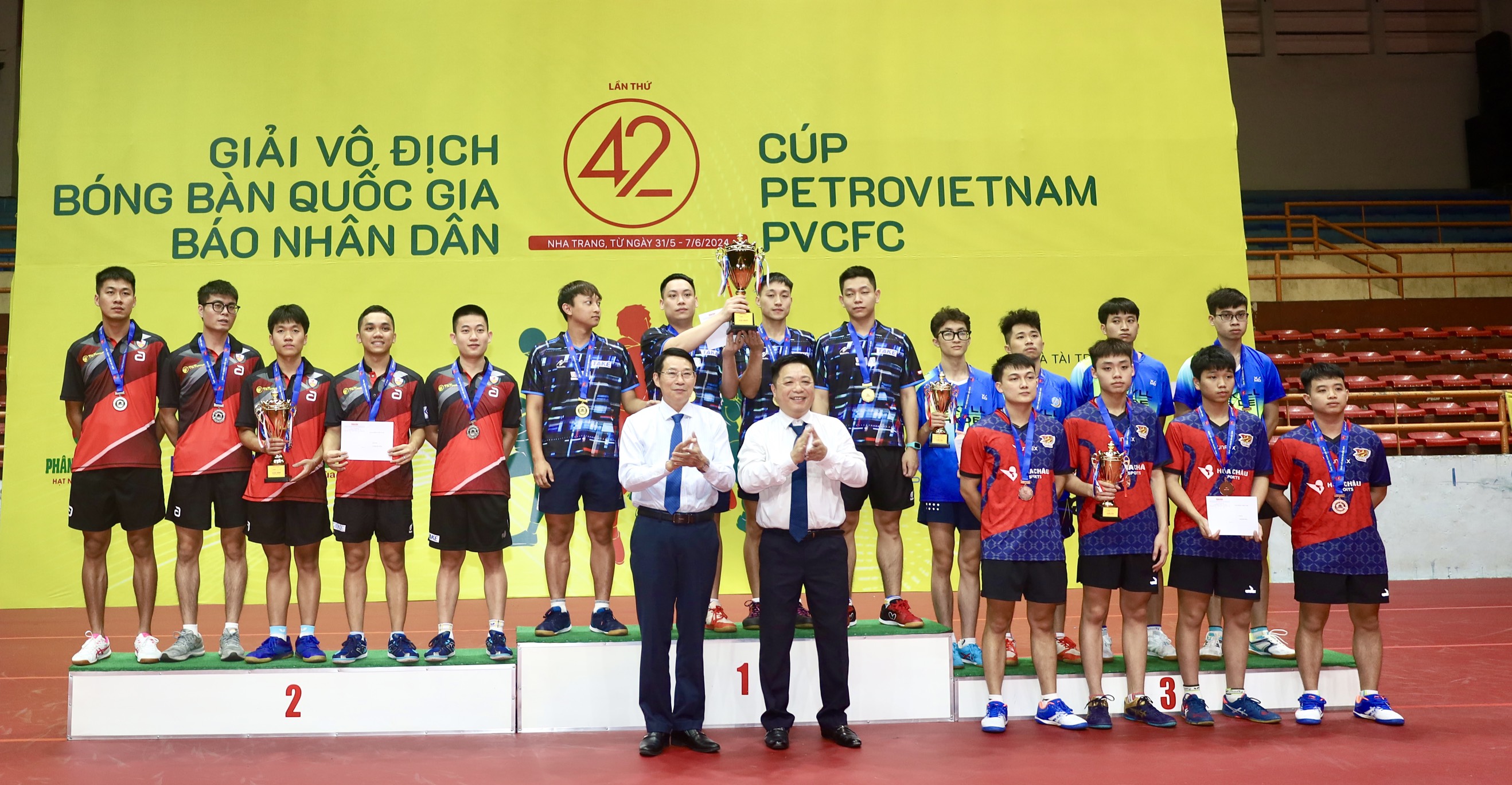 Bế mạc Giải vô địch bóng bàn quốc gia Báo Nhân Dân lần thứ 42