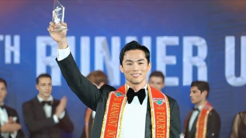 Vũ Linh đoạt danh hiệu Á vương 4 Manhunt International 2025. (Ảnh: BTC)