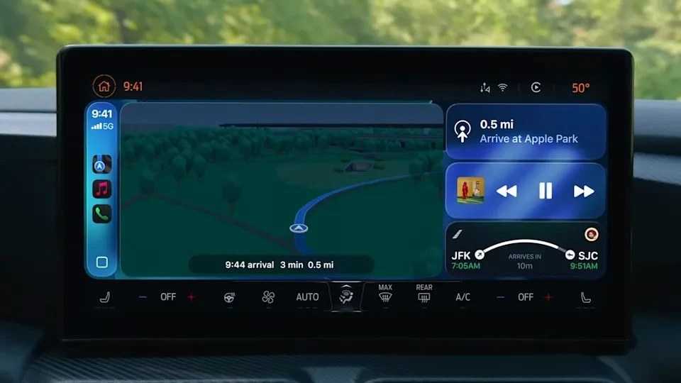 Giao diện CarPlay mới kể từ iOS 26. Ảnh: Apple.
