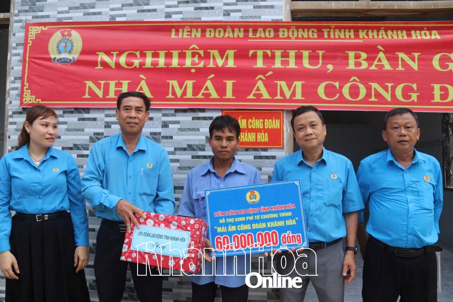 Liên đoàn Lao động tỉnh nghiệm thu và bàn giao 4 mái ấm cho đoàn viên 