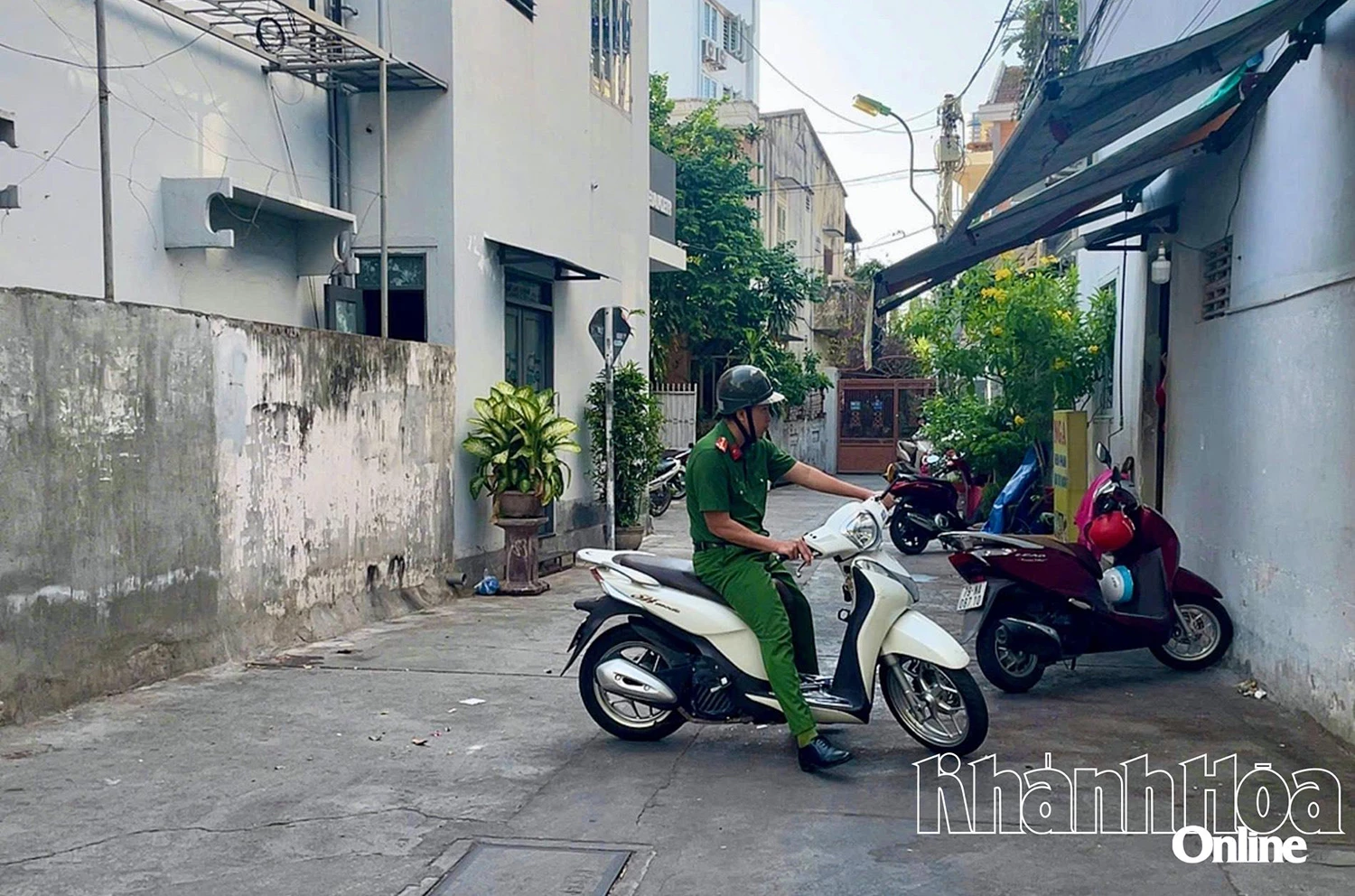 Tình trạng buôn bán lấn chiếm hẻm 191 Nguyễn Thị Minh Khai (TP. Nha Trang): Phường Phước Hòa đã xử lý