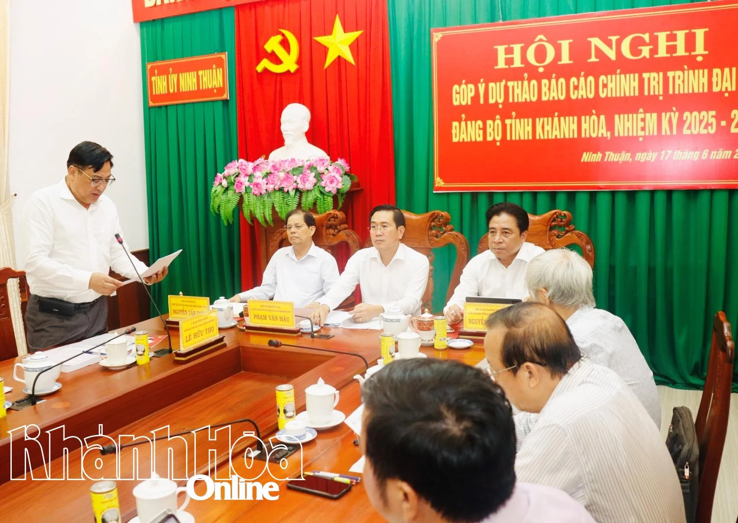 Thường trực Tỉnh ủy Ninh Thuận và Khánh Hòa chủ trì hội nghị
