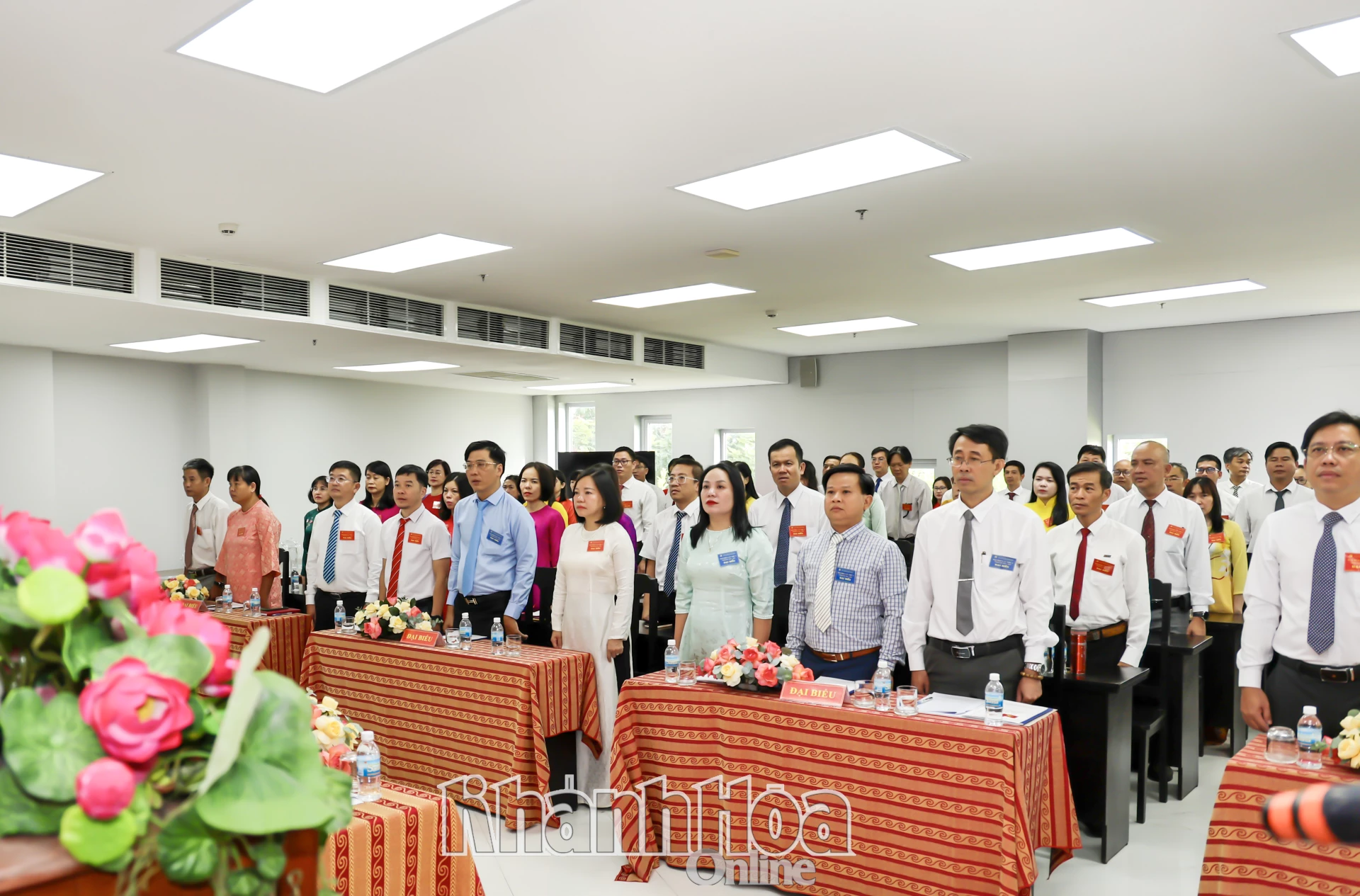 Nghi thức chào cở tại Đại hội.