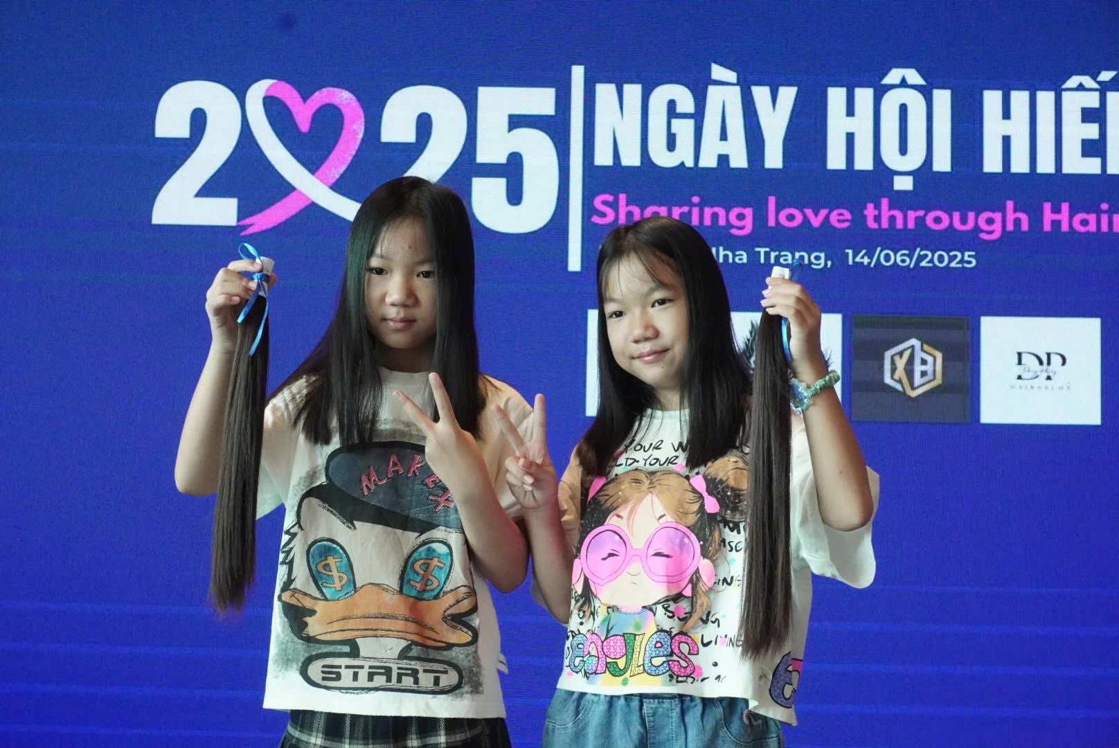 Gần 180 người tham gia “Ngày hội hiến tóc”