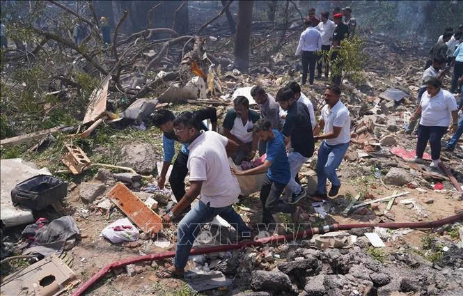 Vụ rơi máy bay tại Ấn Độ: Bắt đầu tiến trình trao trả thi thể nạn nhân