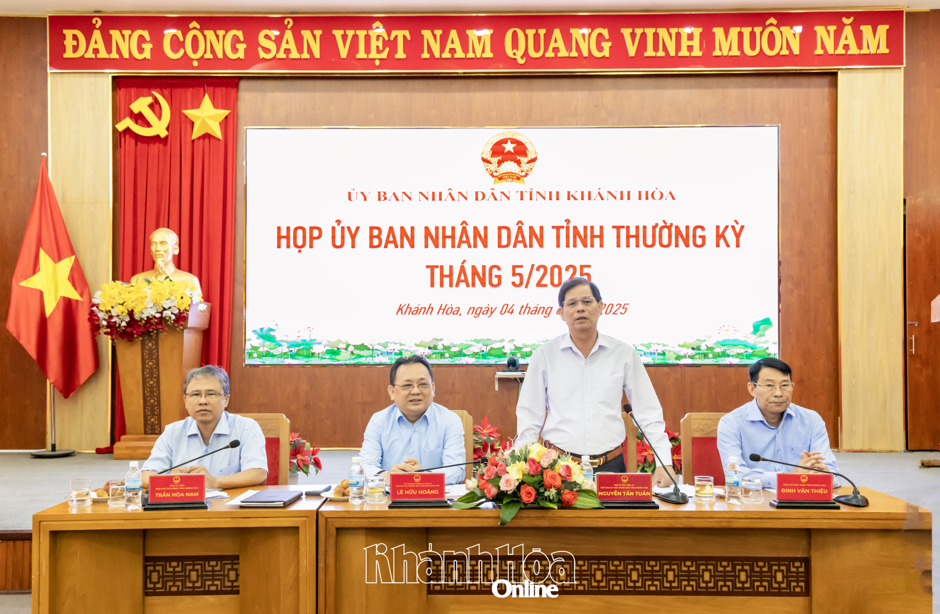 Tập trung chỉ đạo hoàn thành việc sắp xếp chính quyền địa phương cấp xã