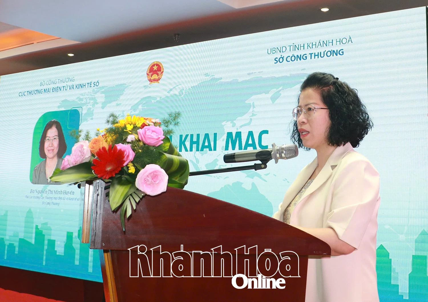 Thúc đẩy liên kết vùng trong phát triển thương mại điện tử