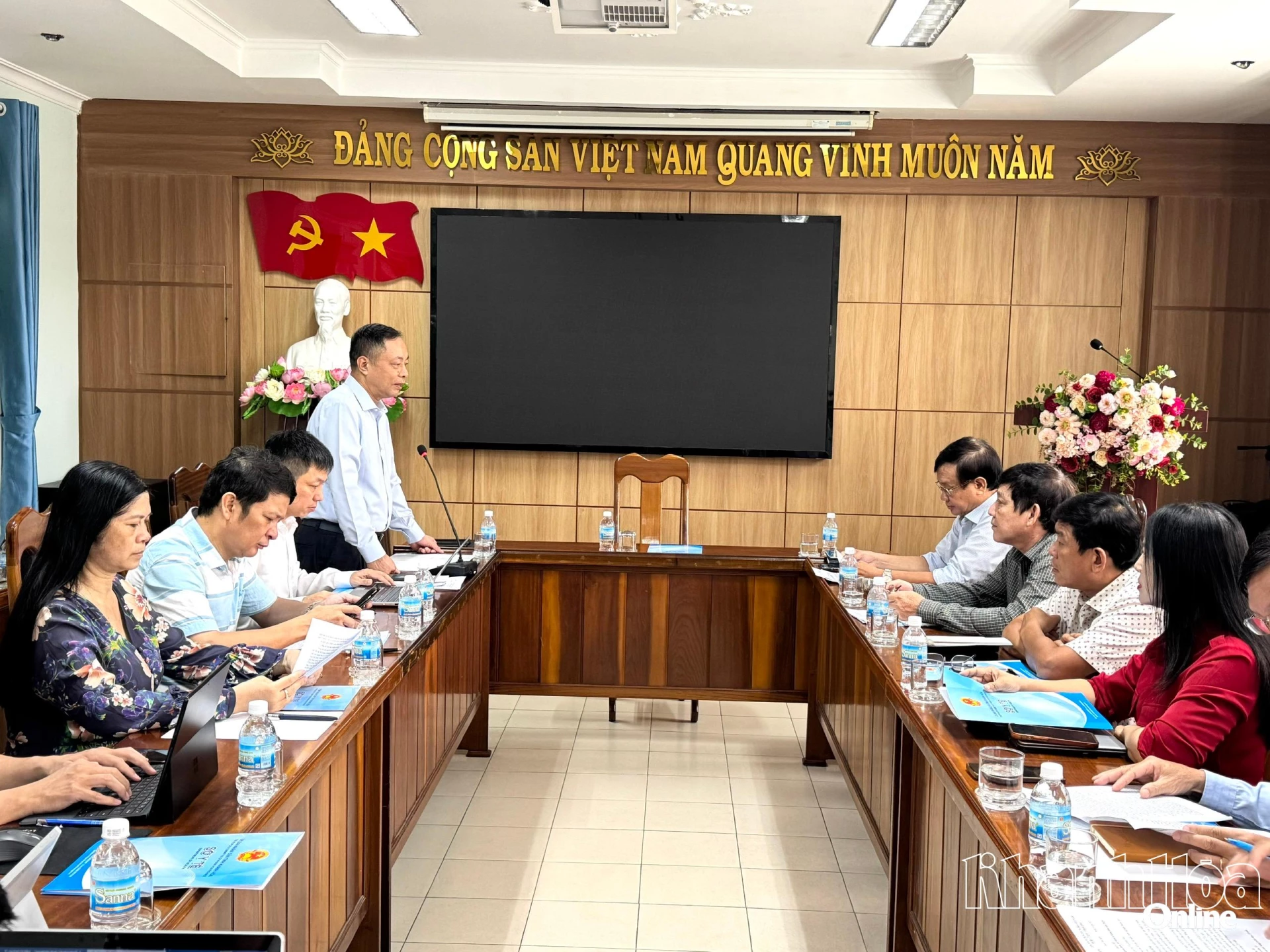 Tổ công tác của Bộ Y tế kiểm tra công tác ngăn chặn, đẩy lùi tội phạm buôn lậu, gian lận thương mại tại Khánh Hòa