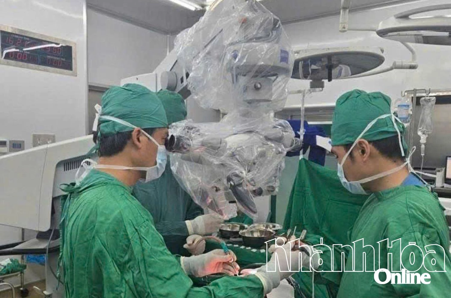  Bệnh viện Đa khoa tỉnh Khánh Hòa: Phẫu thuật thành công trường hợp u màng não sàn sọ giữa