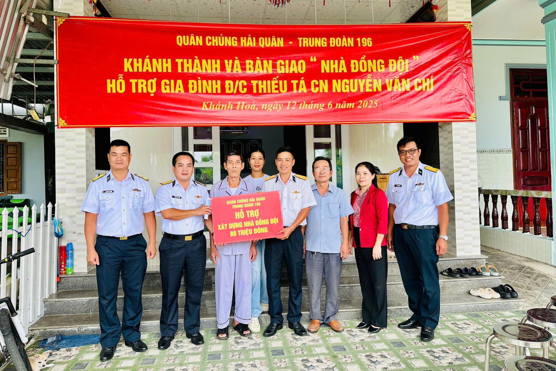 Trung đoàn 196 trao kinh phí xây dựng Nhà đồng đội cho quân nhân có hoàn cảnh khó khăn