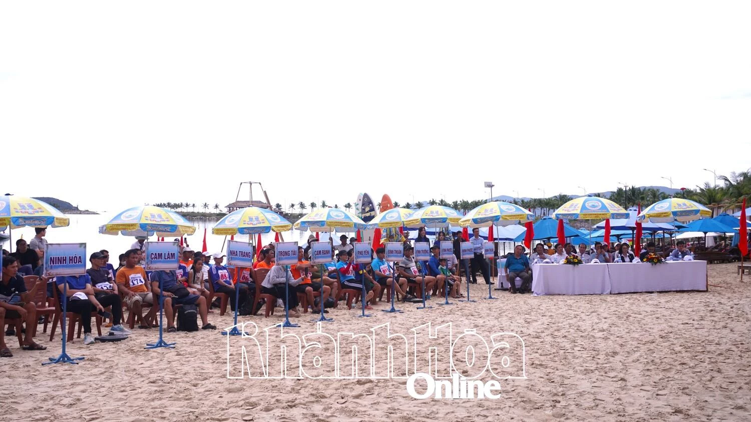 Quang cảnh buổi lễ khai mạc.