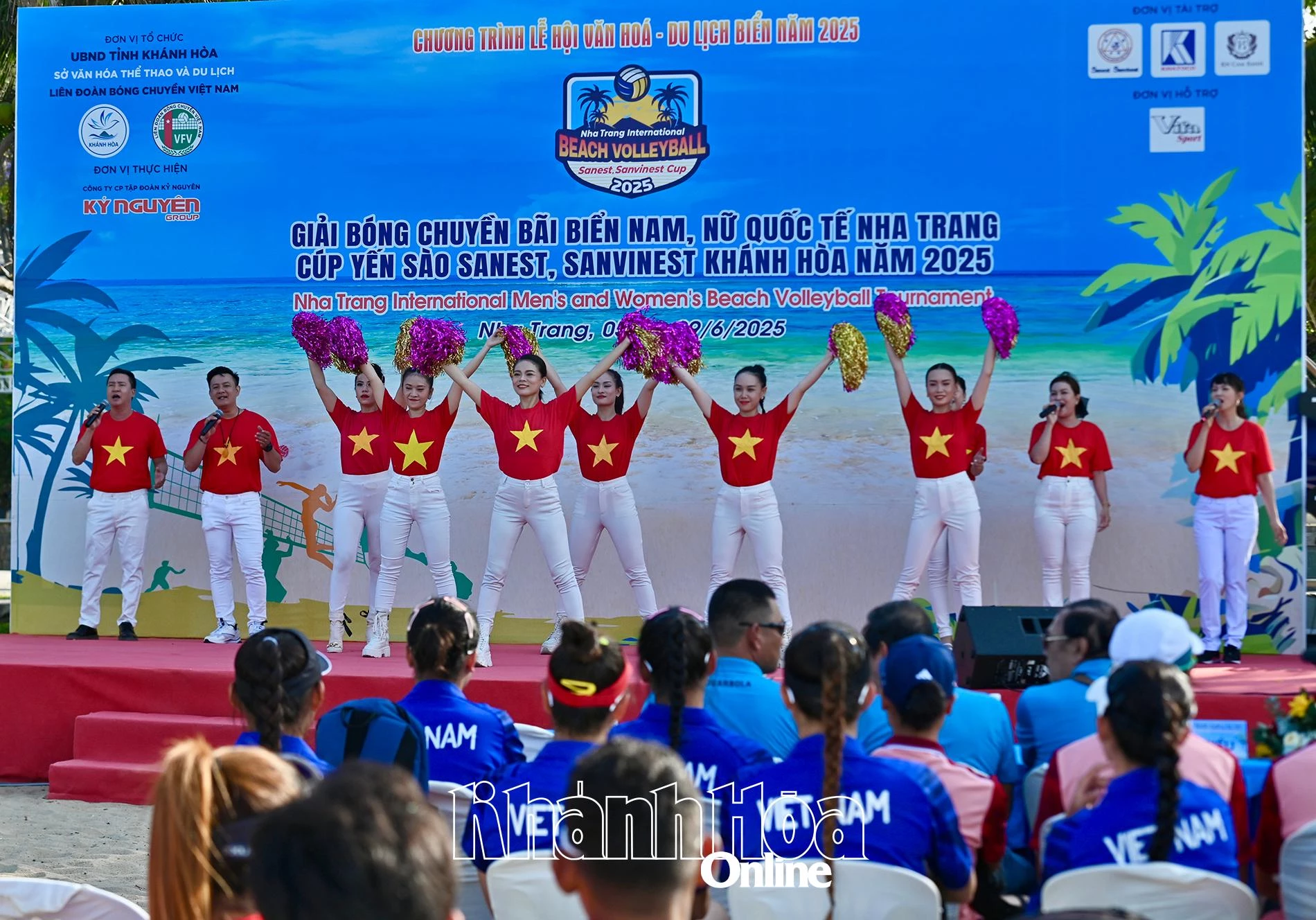 Quang cảnh buổi lễ khai mạc giải.