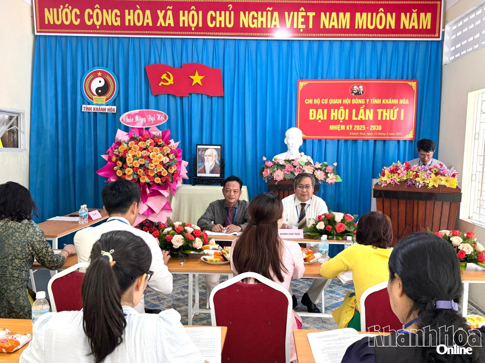 Quang cảnh đại hội.