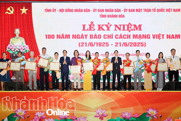 Podcast: Bản tin ngày 19-6