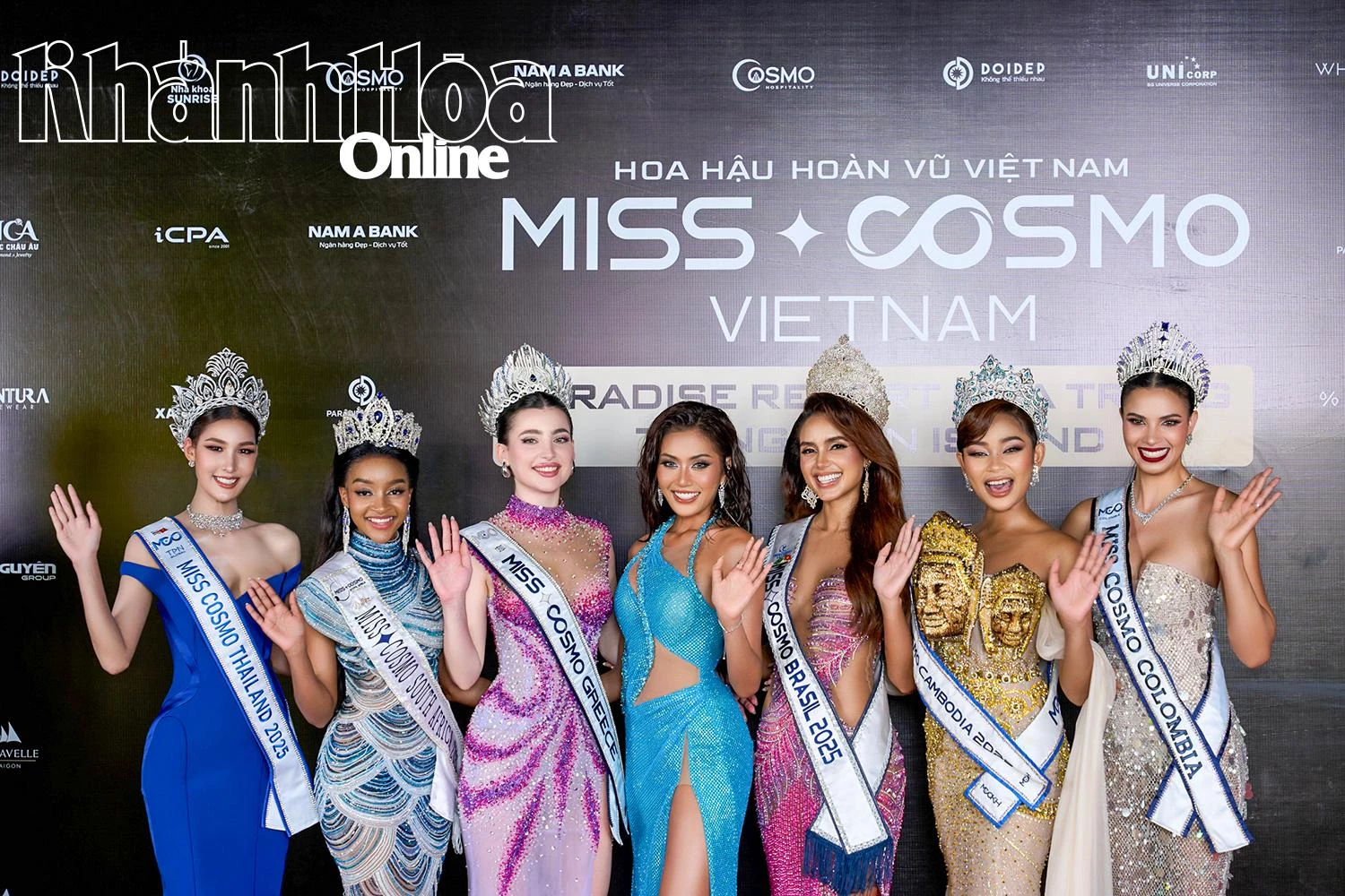 Miss Cosmo hòa cùng "sức nóng" cuộc thi Hoa hậu Hoàn vũ Việt Nam 